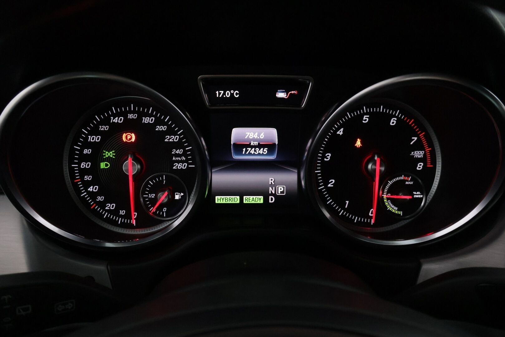 Mercedes-Benz GLE 2016 500 e 4MATIC *Vakionopeudensäädin / ILS - LED ajovalot / Sähk.säätöiset etuistuimet / Koukku - *2x Renkaat & Vanteet / Puolinahkasisusta / Musta sisäkatto / 2x Kaapelit*