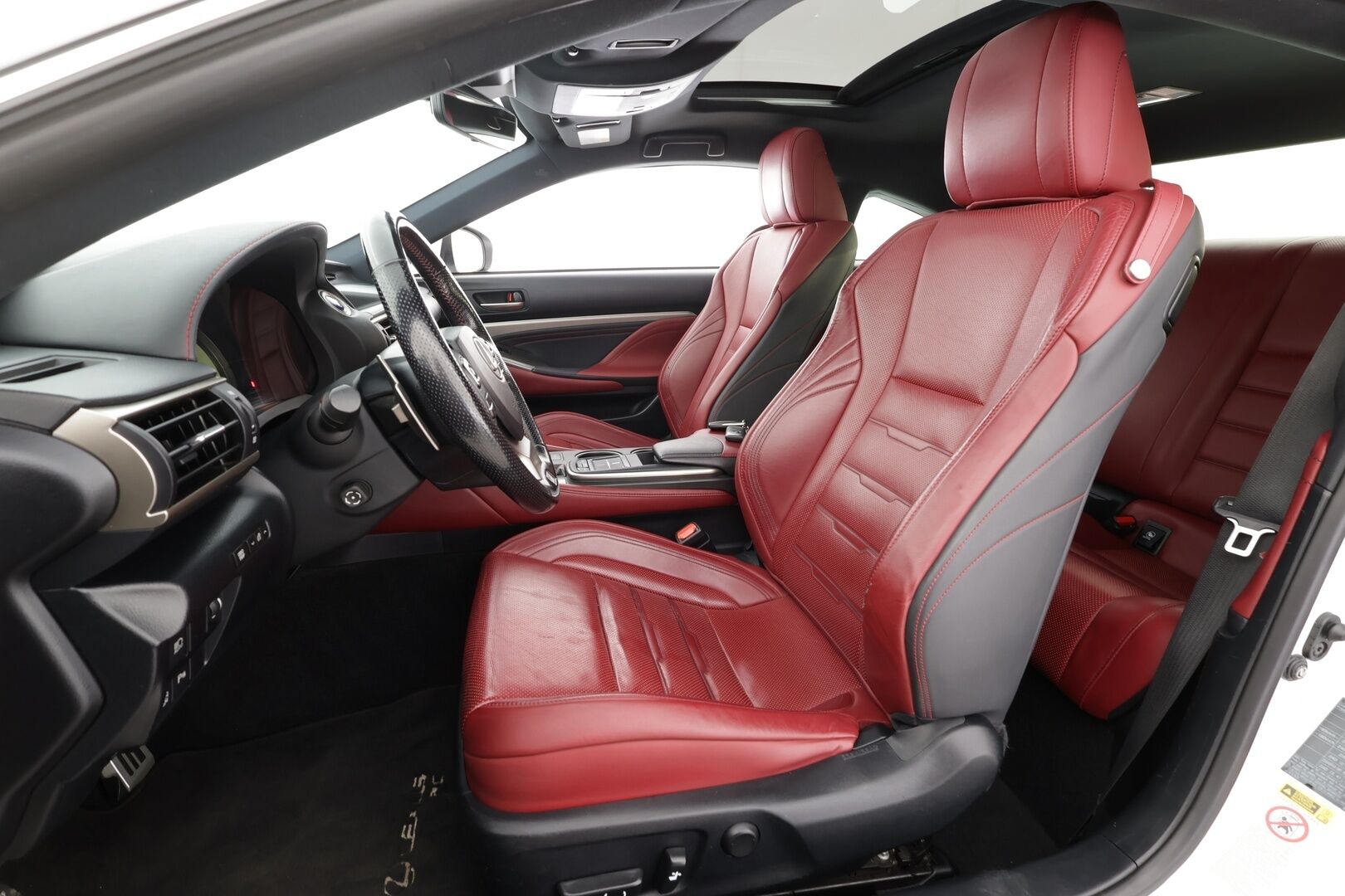 Lexus RC 2016 300h Hybrid A F Sport - | ACC | Mark Levinson | Punaiset ilmastoidut nahat | Kattoluukku | Muistipenkki | LED | P.kamera | Keyless | BSM | 2x renkaat aluin | Huoltokirja |
