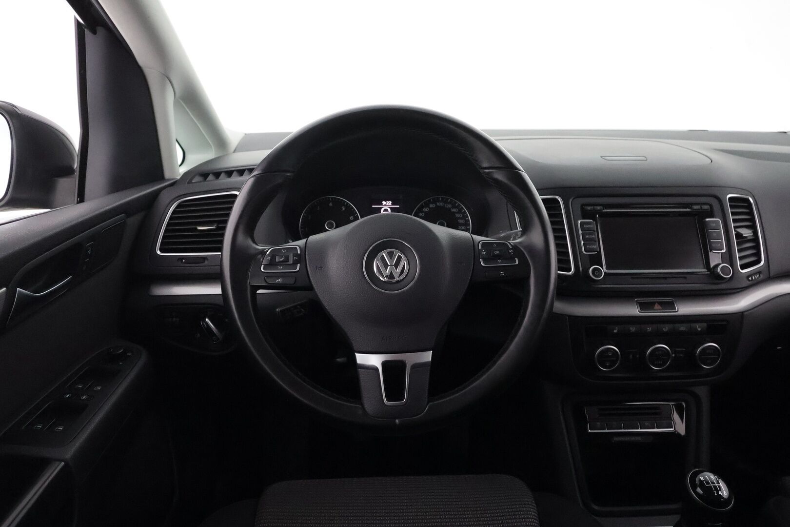 Volkswagen Sharan 2014 Comfortline 1,4 TSI 110 kW (150 hv) BlueMotion Technology - 7-paikkainen / Vakkari / P. tutkat / Bluetooth / Aut. ilmastointi / 2x Renkaat*