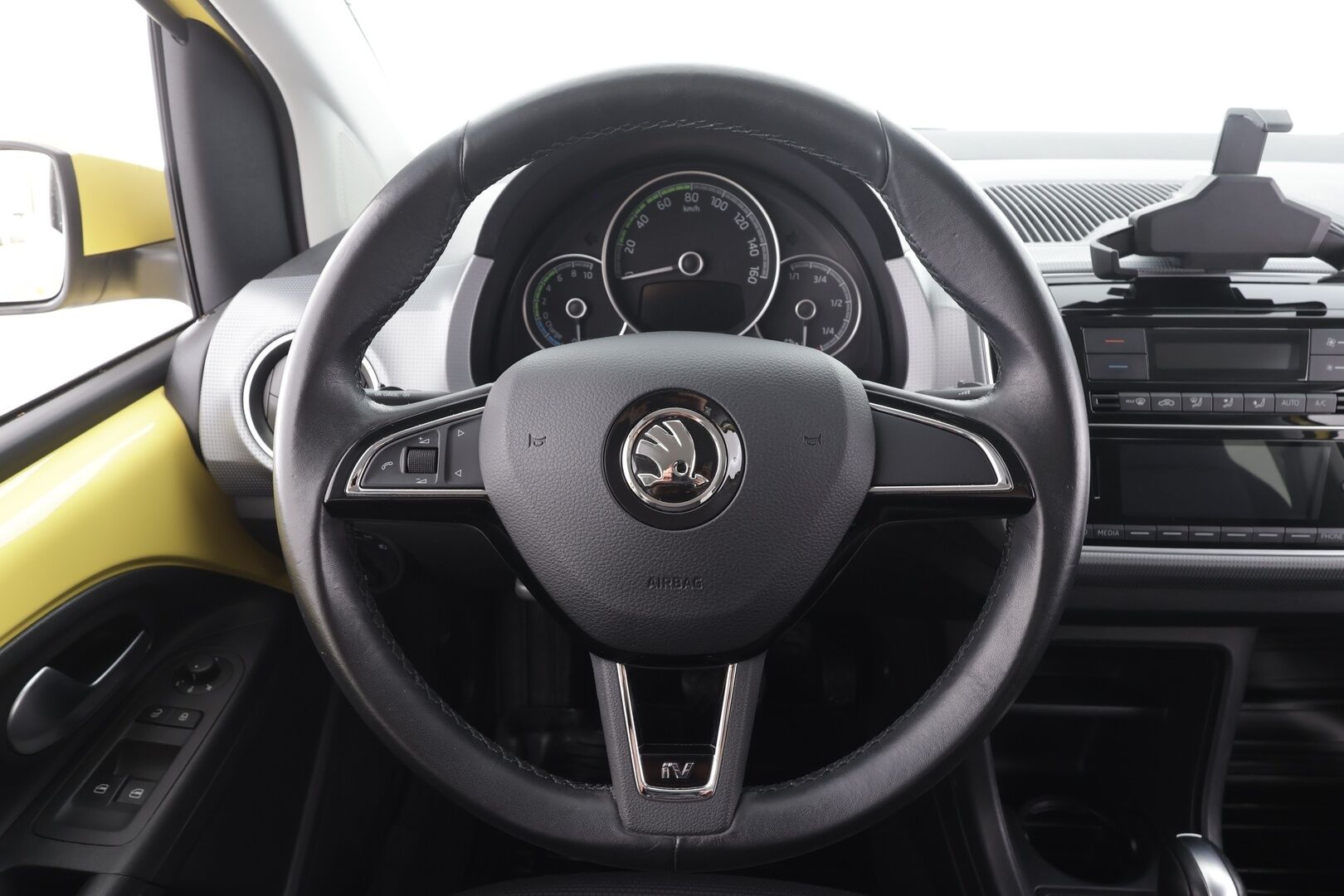 Skoda Citigo 2021 36,8 kWh 61 kW Style iV - | Suomi-auto | Vakkari | P.tutka | Bluetooth | Autom.ilmastointi | Kahdet renkaat aluvanteilla | Merkkihuollettu|