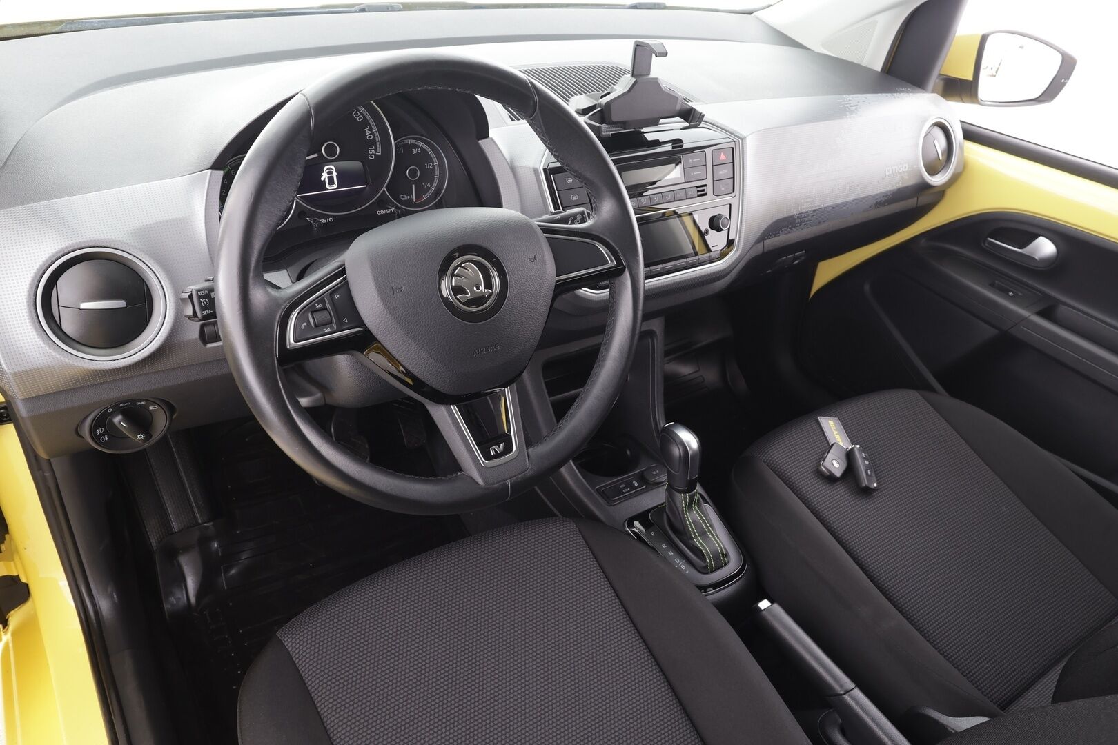 Skoda Citigo 2021 36,8 kWh 61 kW Style iV - | Suomi-auto | Vakkari | P.tutka | Bluetooth | Autom.ilmastointi | Kahdet renkaat aluvanteilla | Merkkihuollettu|
