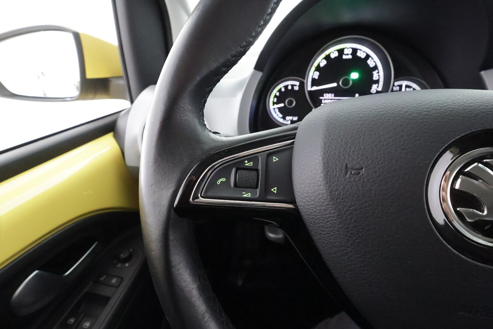 Skoda Citigo 2021 36,8 kWh 61 kW Style iV - | Suomi-auto | Vakkari | P.tutka | Bluetooth | Autom.ilmastointi | Kahdet renkaat aluvanteilla | Merkkihuollettu|