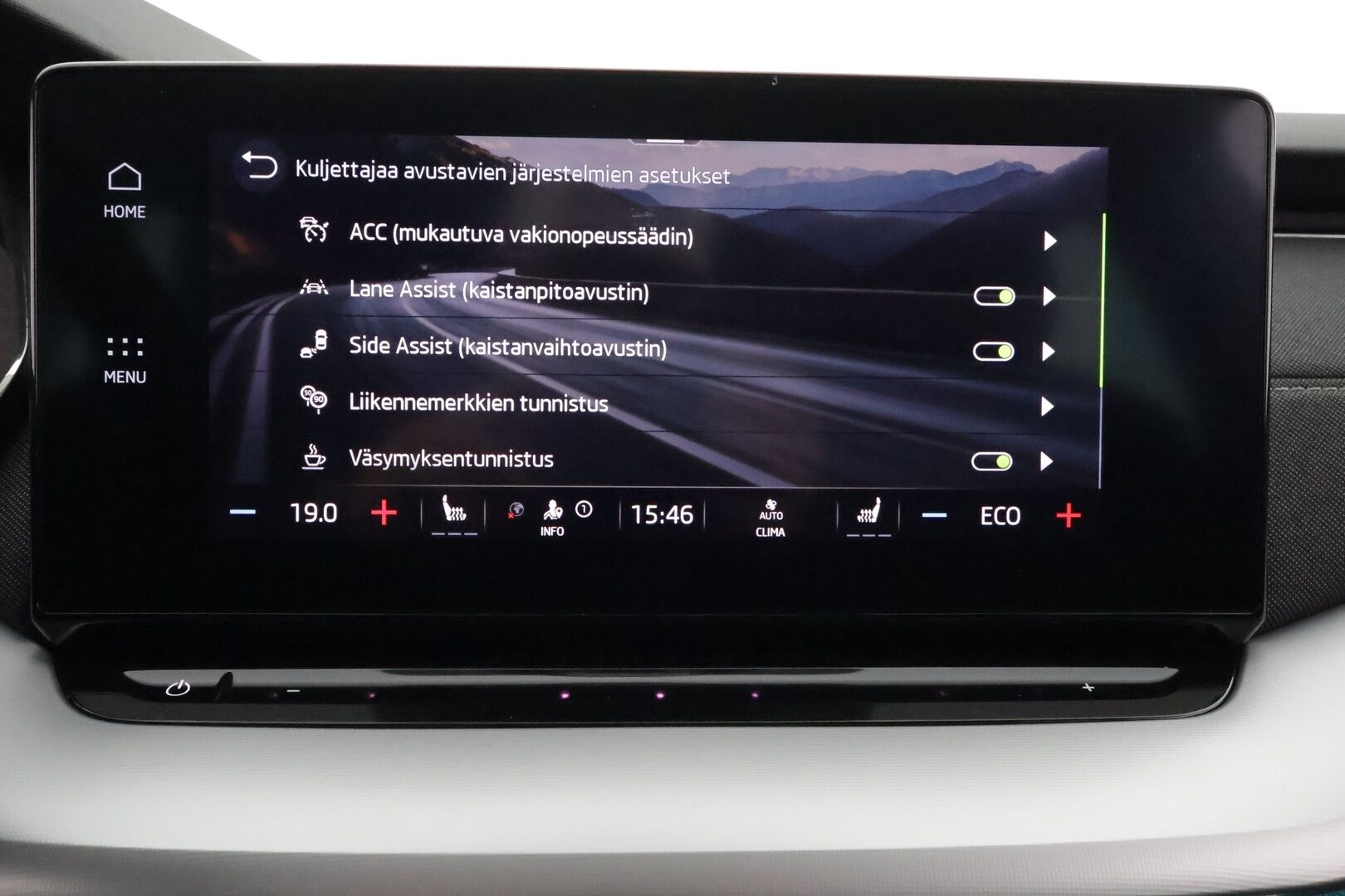 Skoda Octavia 2021 Combi 1,4 TSI PHEV Style iV DSG Autom. **1.Om Suomi-auto / Webasto / Matrix-LED / Adapt.Vakkari / P. Kamera** - Akku kuntotarkastettu / Digimittaristo / Kaistavahti / Navi / KeylessGO / 2x Renkaat