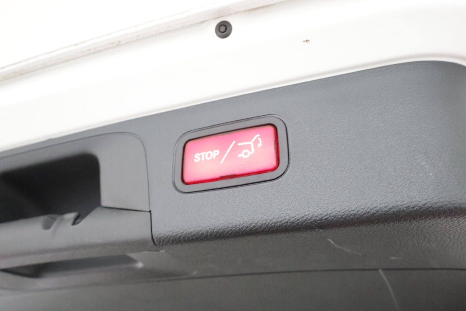 Mercedes-Benz GLC 2021 300e 4MATIC A Business EQ Power * Burmester / Distronic / Muistinahat / LED-High Performance / P.kamera / Koukku * - 1-om Suomi-auto / Akku kuntotarkastettu / 2x Latauskaapelit / Kahdet renkaat