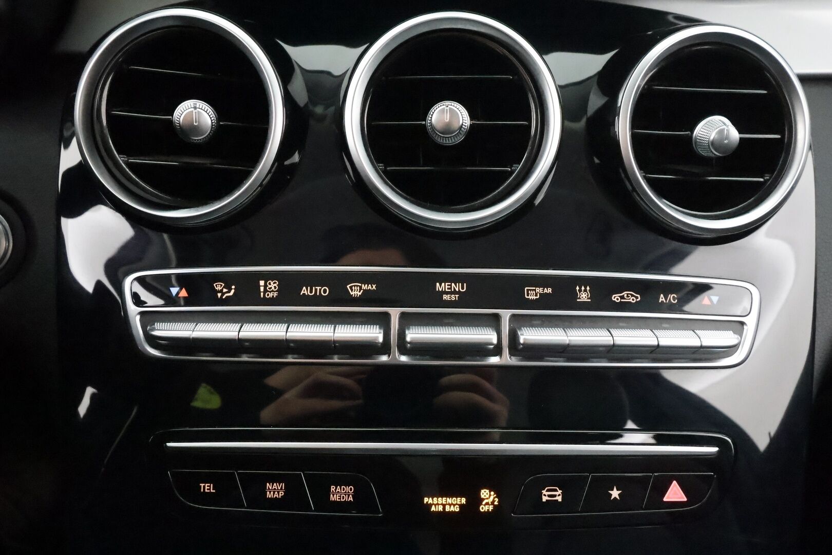 Mercedes-Benz GLC 2021 300e 4MATIC A Business EQ Power * Burmester / Distronic / Muistinahat / LED-High Performance / P.kamera / Koukku * - 1-om Suomi-auto / Akku kuntotarkastettu / 2x Latauskaapelit / Kahdet renkaat