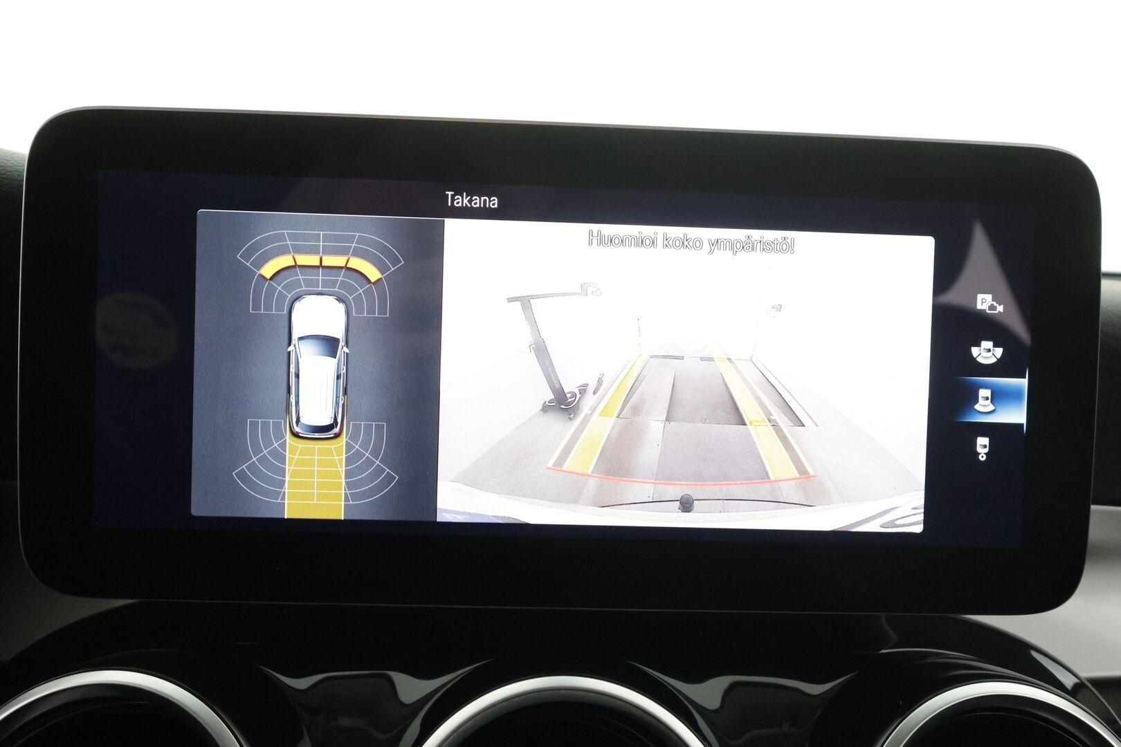 Mercedes-Benz GLC 2021 300e 4MATIC A Business EQ Power * Burmester / Distronic / Muistinahat / LED-High Performance / P.kamera / Koukku * - 1-om Suomi-auto / Akku kuntotarkastettu / 2x Latauskaapelit / Kahdet renkaat