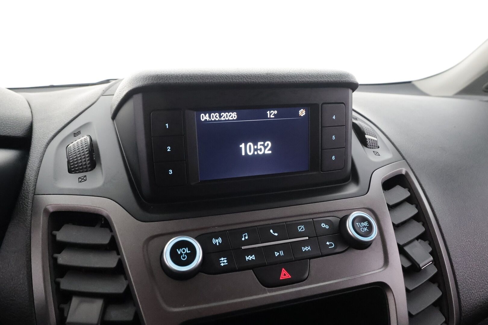 Ford Transit Connect 2021 240 1,5 TDCi 120 hv M6 Trend L2 * Vakkari / P.tutka / Webasto / Koukku / Bluetooth * - 1.Om Suomi-auto / Kahdet Renkaat