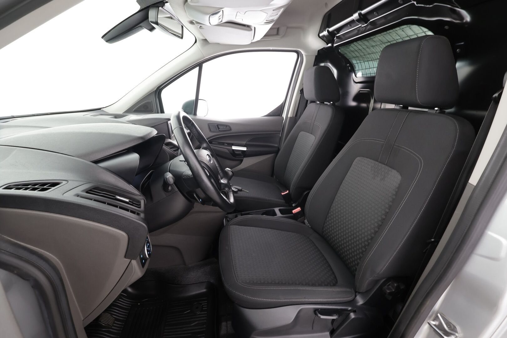 Ford Transit Connect 2021 240 1,5 TDCi 120 hv M6 Trend L2 * Vakkari / P.tutka / Webasto / Koukku / Bluetooth * - 1.Om Suomi-auto / Kahdet Renkaat