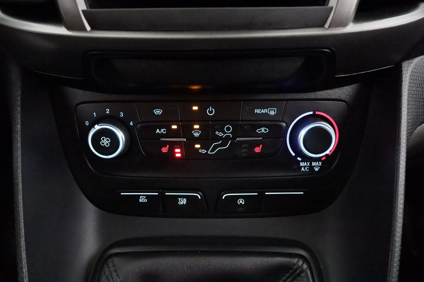 Ford Transit Connect 2021 240 1,5 TDCi 120 hv M6 Trend L2 * Vakkari / P.tutka / Webasto / Koukku / Bluetooth * - 1.Om Suomi-auto / Kahdet Renkaat