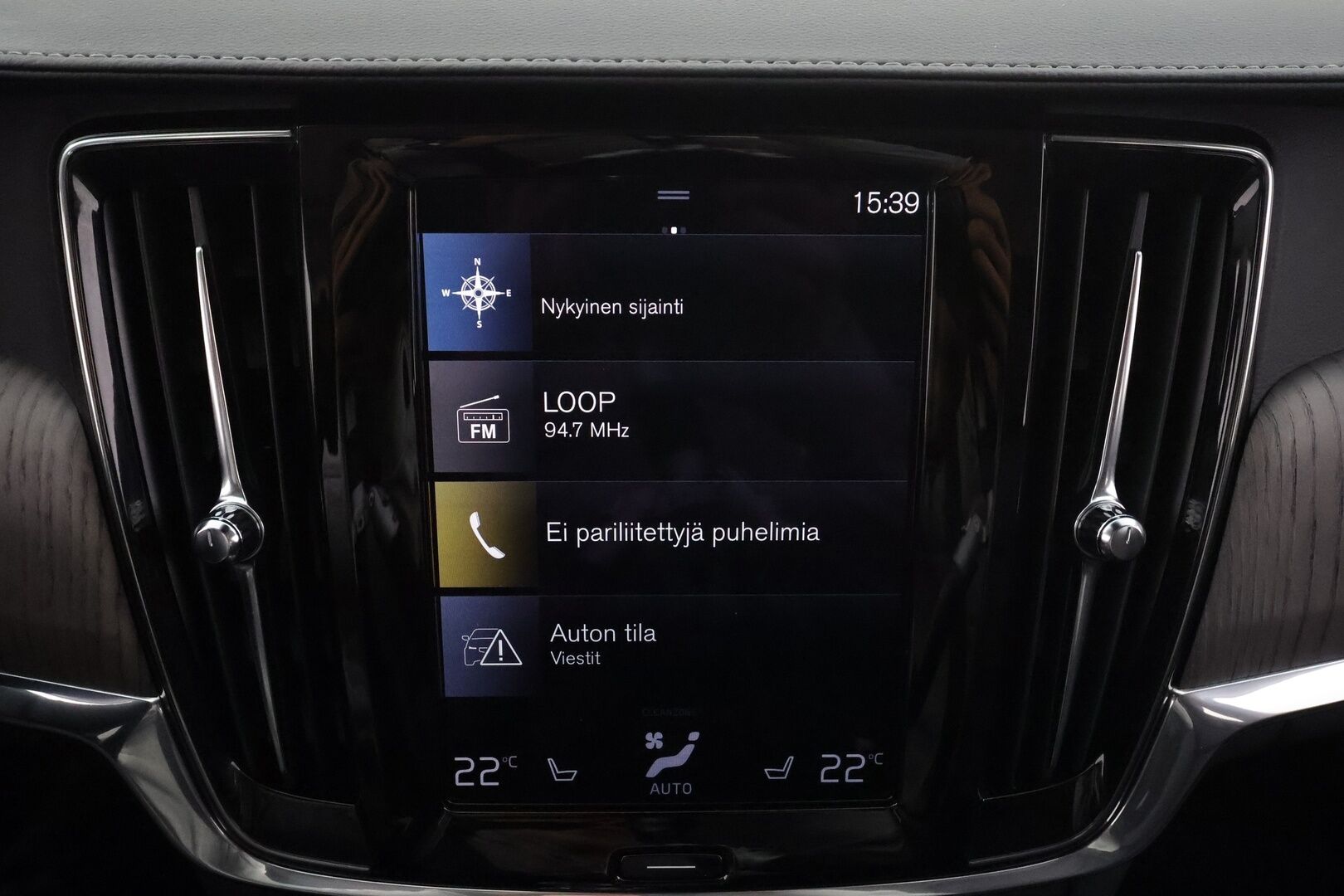 Volvo V90 2021 T8 TwE AWD Inscription aut * Webasto / ACC / LED / P.Kamera / Sportnahat Muistilla / Navi / Kaistavahti * - 1-om Suomi-auto / 2x Latauskaapelit / Kahdet renkaat / Merkkihuollot