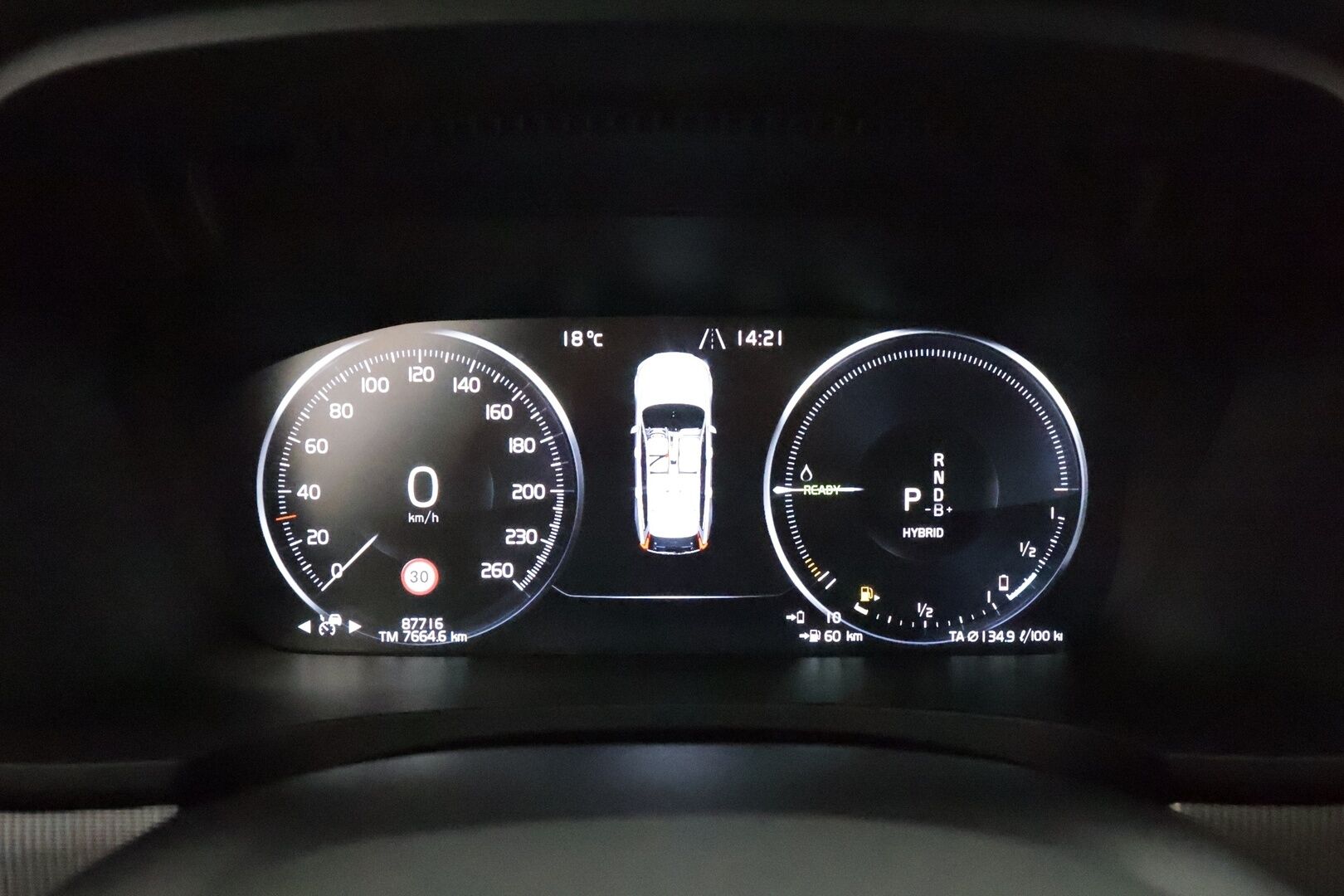 Volvo V90 2021 T6 TwE AWD R-Design aut **Adapt.vakkari / H&K / Webasto / Koukku / P.kamera / Muistipenkit / Full LED / Navi** - 1.Om Suomi-auto / Merkkihuollettu / Kahdet renkaat aluvanteilla / Sporttipenkit / Nahka-Alcantara / BLIS