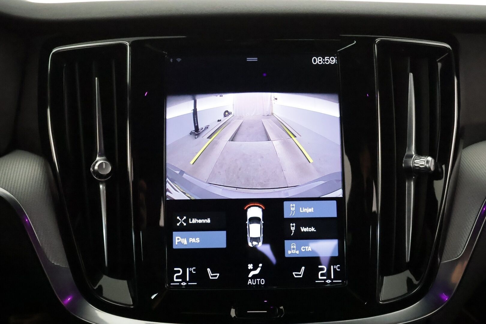 Volvo S60 2021 B5 MHEV Business R-Design aut **Webasto / Koukku / Adapt.Vakkari / Full-LED / P.Kamera / Sporttipenkki Muistilla** - Suomi-auto / Kahdet Renkaat