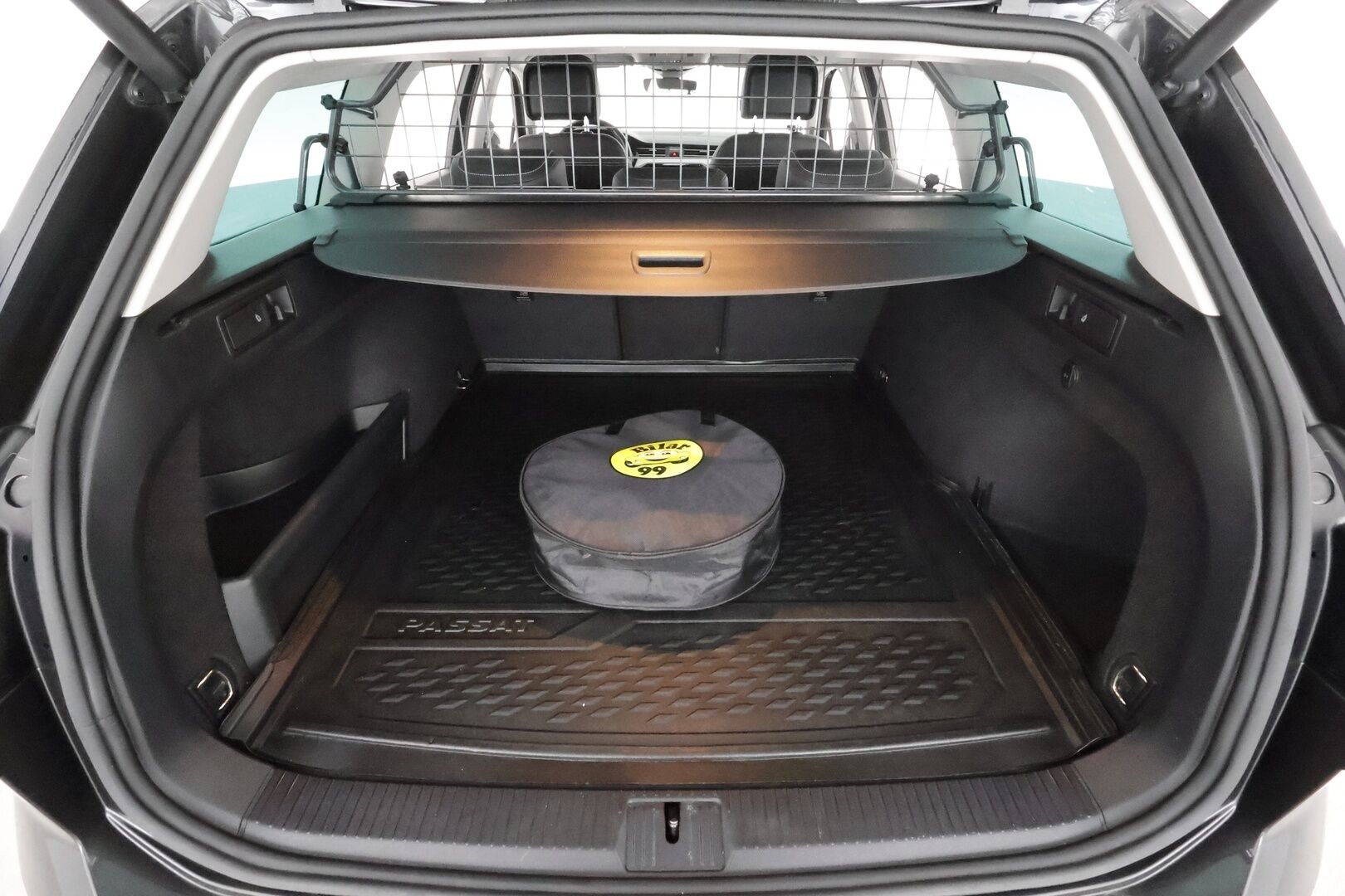 Volkswagen Passat 2021 Variant GTE Premium Plug-In Hybrid 160 kW DSG *Webasto / ACC / P-Kamera / IQ Light / Keyless / Navi* - Koti & kauppalaturi / 1.Om Suomi-auto / Merkkihuollettu 