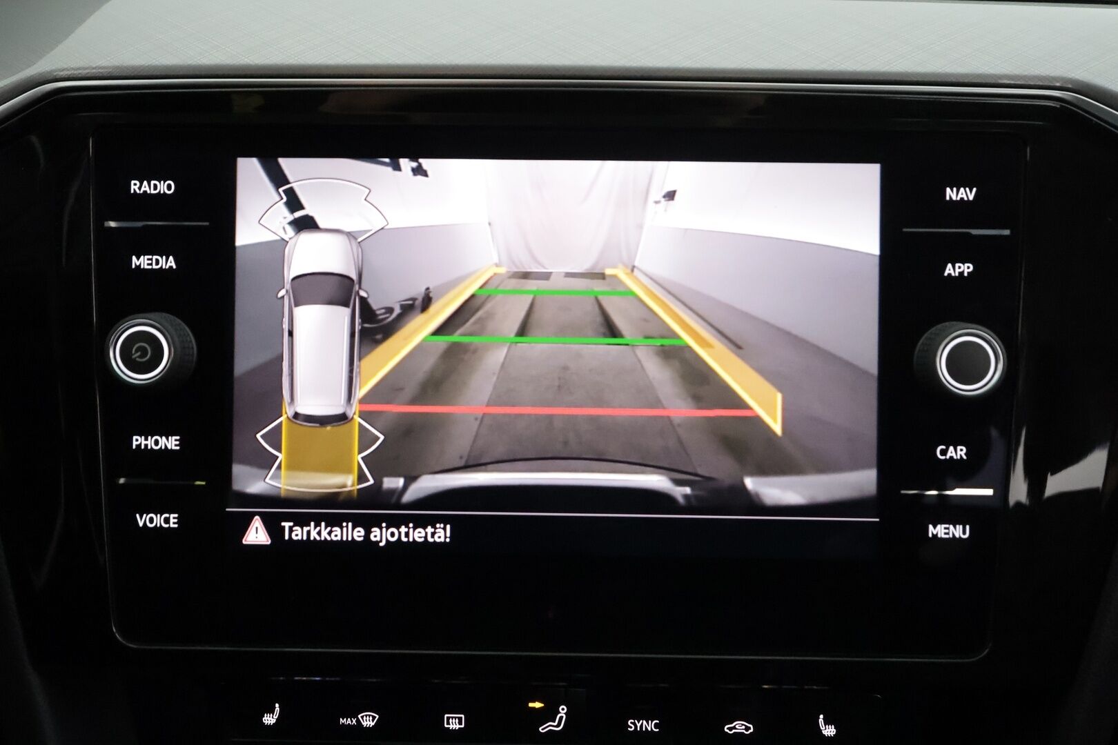 Volkswagen Passat 2021 Variant GTE Premium Plug-In Hybrid 160 kW DSG *Webasto / ACC / P-Kamera / IQ Light / Keyless / Navi* - Koti & kauppalaturi / 1.Om Suomi-auto / Merkkihuollettu 