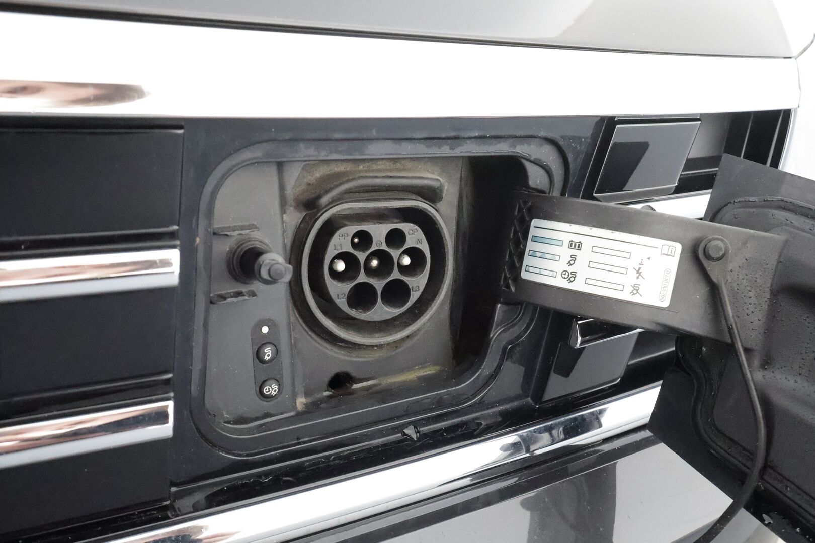 Volkswagen Passat 2021 Variant GTE Premium Plug-In Hybrid 160 kW DSG *Webasto / ACC / P-Kamera / IQ Light / Keyless / Navi* - Koti & kauppalaturi / 1.Om Suomi-auto / Merkkihuollettu 