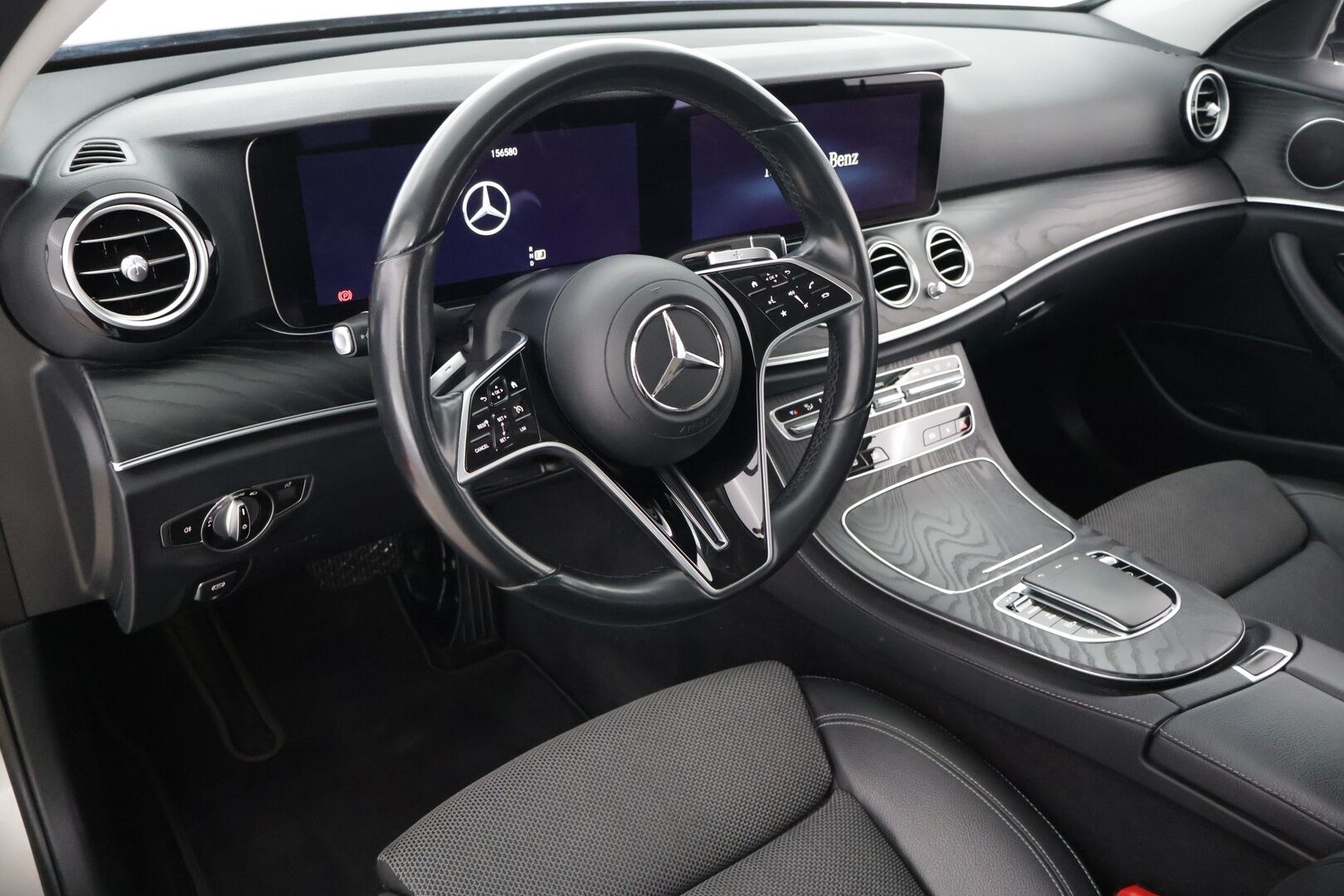 Mercedes-Benz E 2021 200 d A Business Avantgarde - *Suomi-auto / Lohkolämmitin / Sport-penkit / P.kamera / Widescreen / Vakionopeudensäädin / Katveavustin / NAVI*