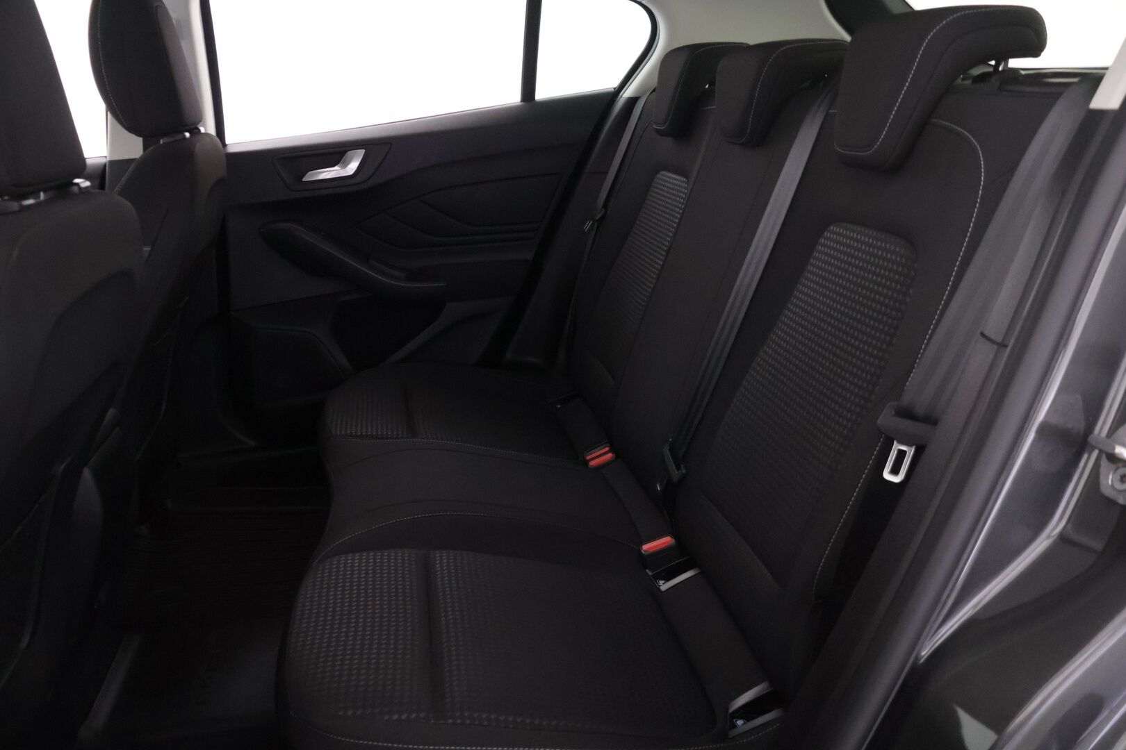 Ford Focus 2021 1,0 EcoBoost 125hv A8 Trend ** Tehdasuusi moottori alle 20tkm! / Adapt.vakkari / P.Kamera / Uudet kesärenkaat! ** - Uusi moottori laitettu kesällä 2025! / Uudet kesärenkaat kaupan päälle!