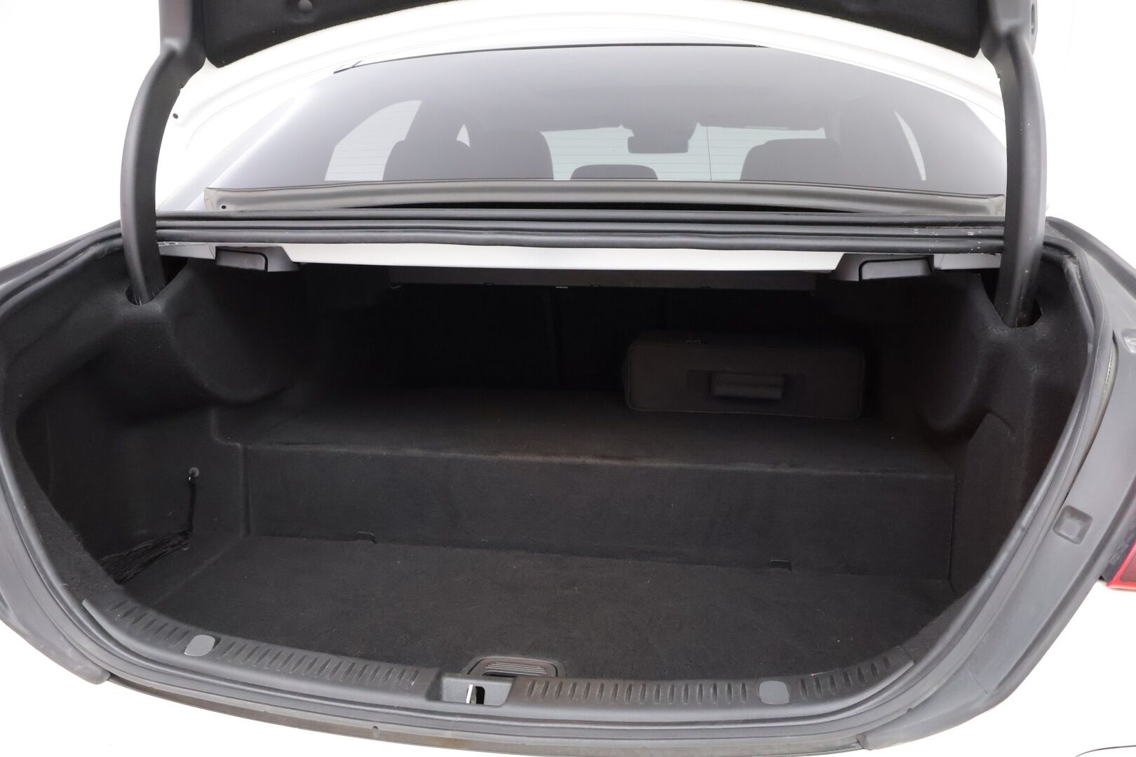 Mercedes-Benz E 2021 300 de 4MATIC A Business AMG EQ Power - Suomiauto | Burmester Surround | Panoraama | 360-Kamera | Manufaktur Diamond White | Multibeam LED | Widescreen | Puolinahka Sporttipenkit | Muistipenkit | Huippuvarusteet!