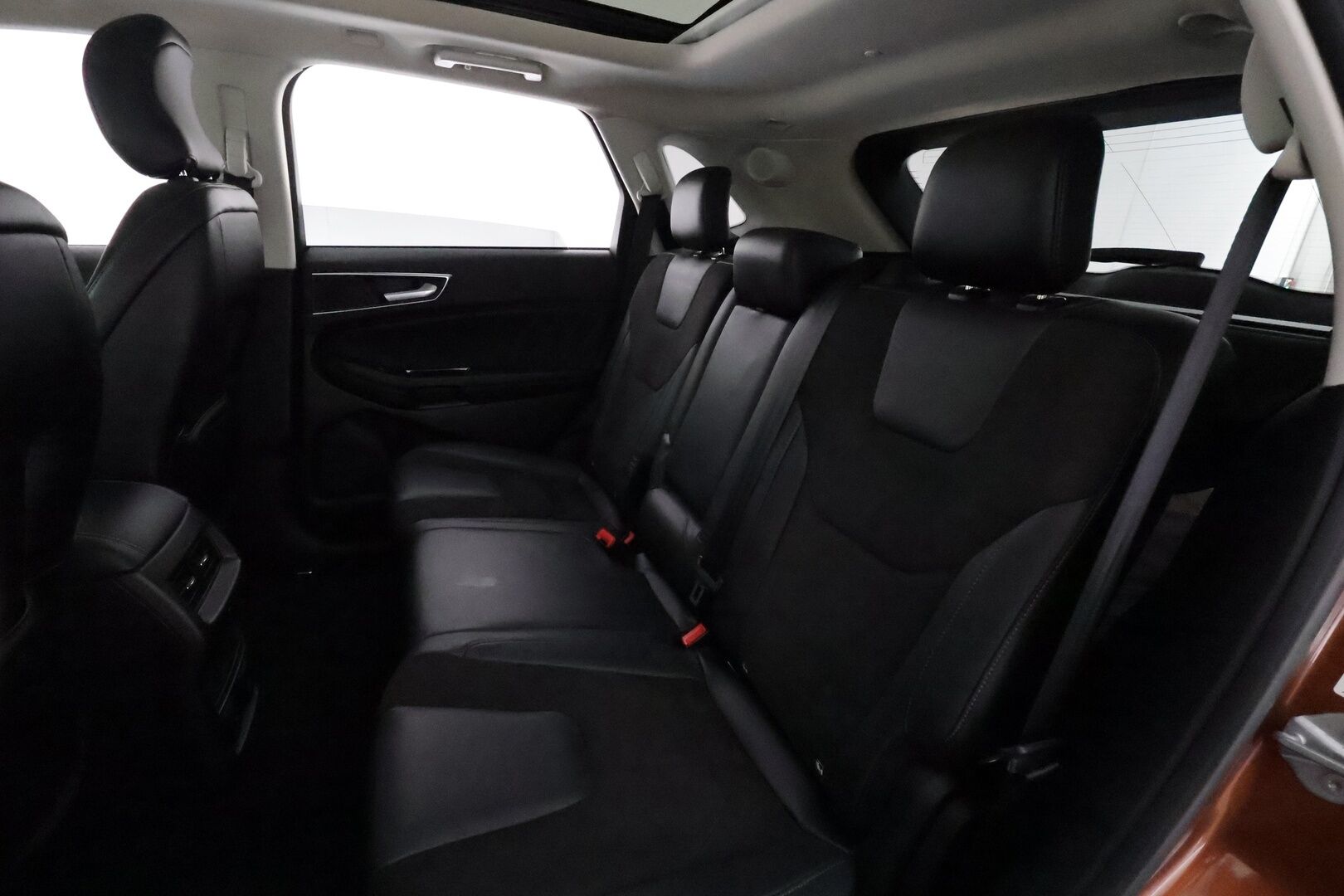 Ford Edge 2017 2.0 TDCi 210 hv AWD ST-Line **Adapt.vakkari / Panorama / Koukku / Muistipenkki / Keyless / Apple&Android / P.kamera**