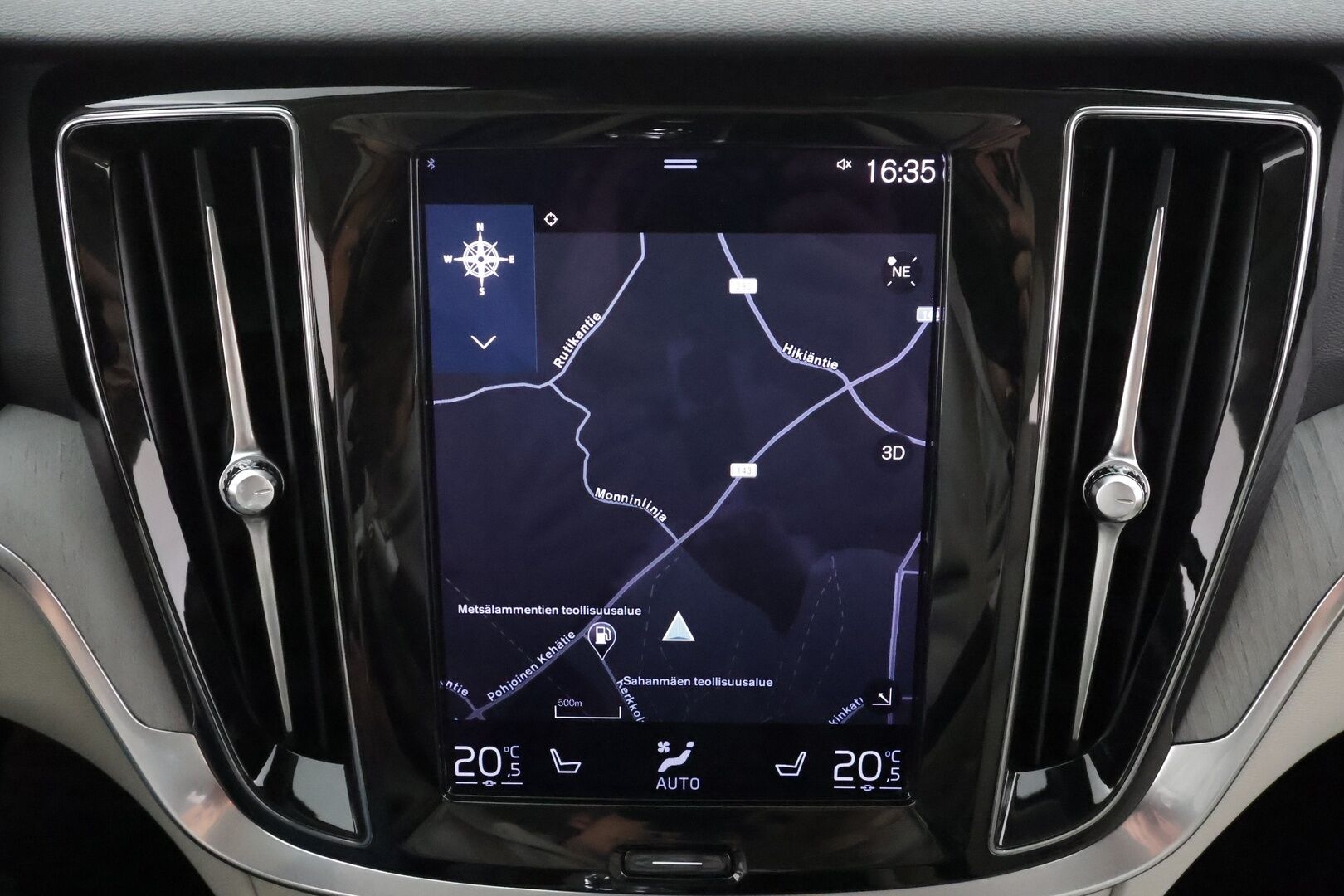 Volvo V60 2021 B4 D-MHEV Business Inscription aut - 1**.Om Suomi-auto | ACC | H&K / Webasto | Koukku | Full LED | Muistipenkki | P.kamera | BLIS | Navi | Kahdet renkaat aluvanteilla | Merkkihuollettu