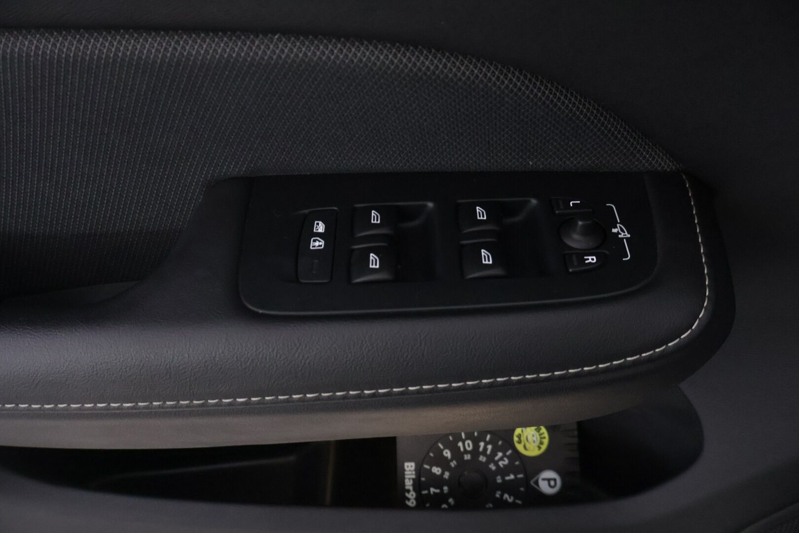 Volvo V60 2021 B4 D-MHEV Business R-Design aut - Adapt.vakkari | Webasto | Harman&Kardon | Vetokoukku | P.kamera | Suomi-auto | Jakohihna&vaihteistoöljyt vaihdettu 2026