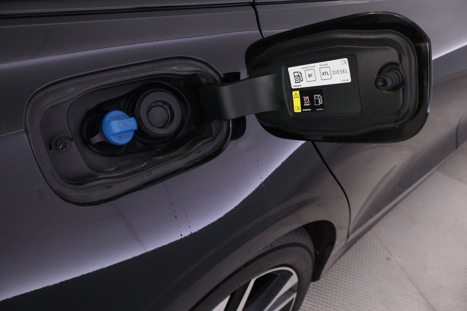 Volvo V60 2021 B4 D-MHEV Business R-Design aut - Adapt.vakkari | Webasto | Harman&Kardon | Vetokoukku | P.kamera | Suomi-auto | Jakohihna&vaihteistoöljyt vaihdettu 2026