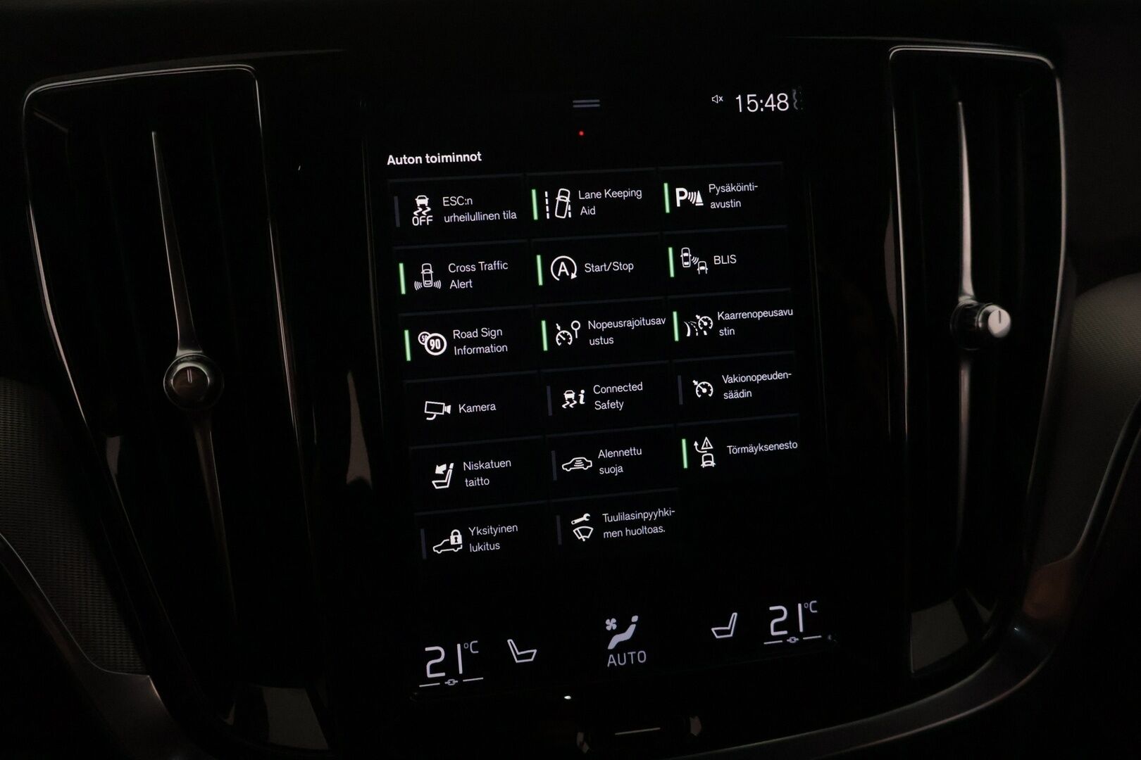 Volvo V60 2021 B4 D-MHEV Business R-Design aut - Adapt.vakkari | Webasto | Harman&Kardon | Vetokoukku | P.kamera | Suomi-auto | Jakohihna&vaihteistoöljyt vaihdettu 2026