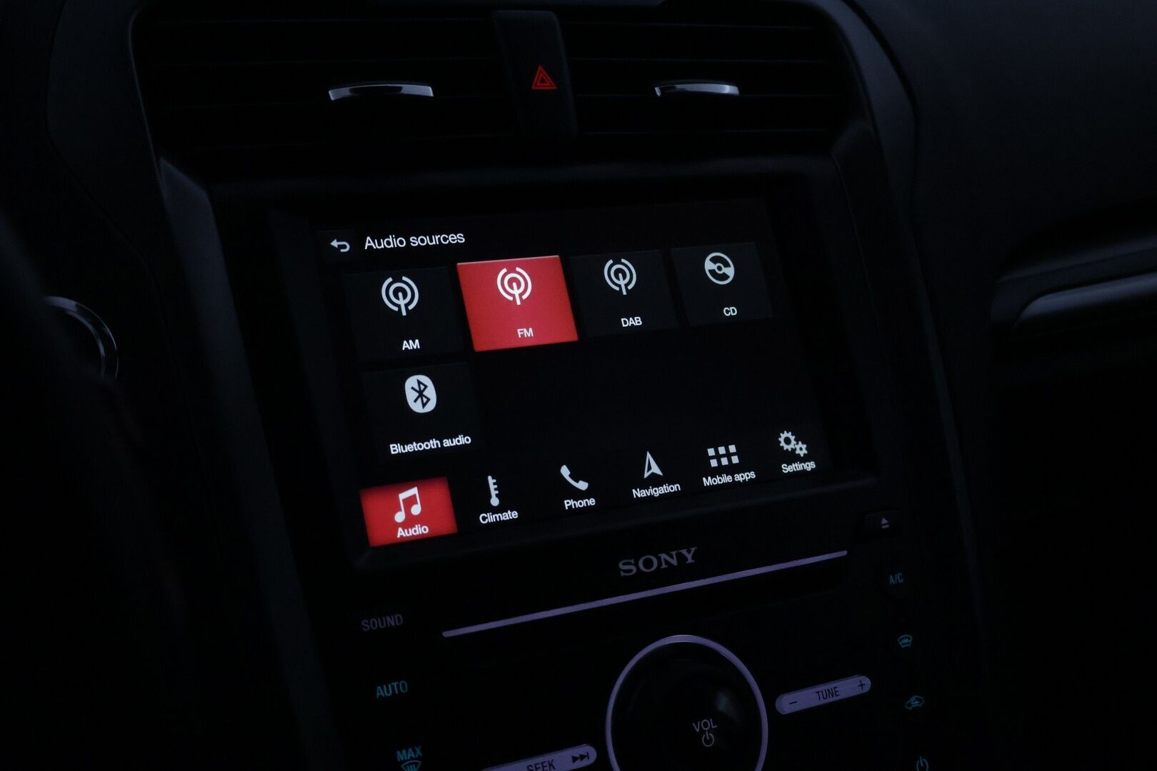 Ford Mondeo 2018 2,0 TDCi 180hv PowerShift Titanium Wagon AWD *PA-lisälämmitin / BLIS / Navi / P-kamera / Koukku / Lämmitettävä tuulilasi / Sähkökontti* - Kahdet huippukuntoiset renkaat!