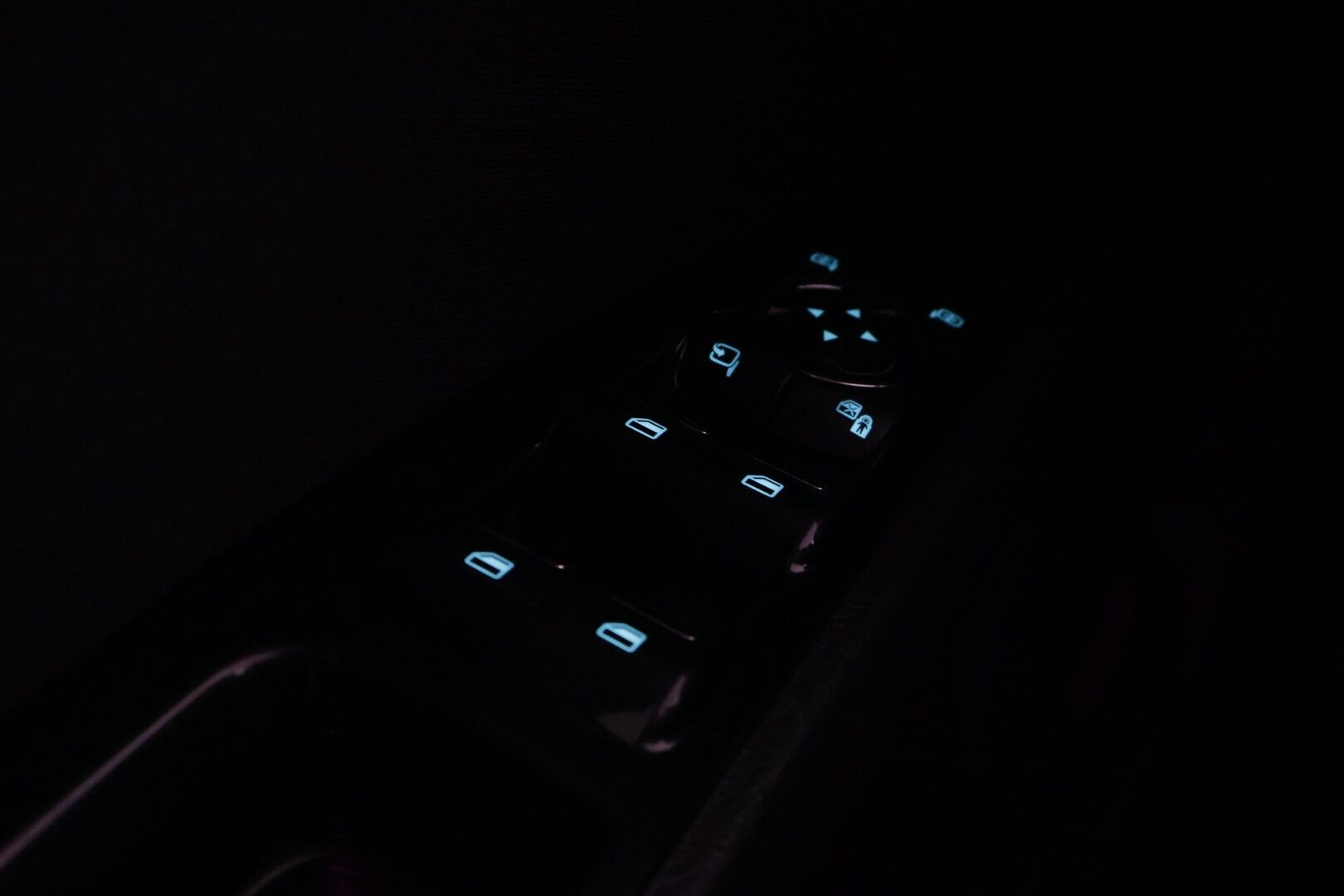 Ford Mondeo 2018 2,0 TDCi 180hv PowerShift Titanium Wagon AWD *PA-lisälämmitin / BLIS / Navi / P-kamera / Koukku / Lämmitettävä tuulilasi / Sähkökontti* - Kahdet huippukuntoiset renkaat!