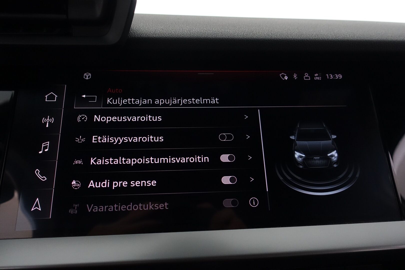 Audi A3 2021 Sportback Business 30 TFSI 81kW MHEV S tronic - | Digimittaristo | Suomi-auto | LED | Vakkari | P.Tutkat | Apple & Andoird | Hihna tehty 05/26 | 2 x Renkaat & Vanteet |