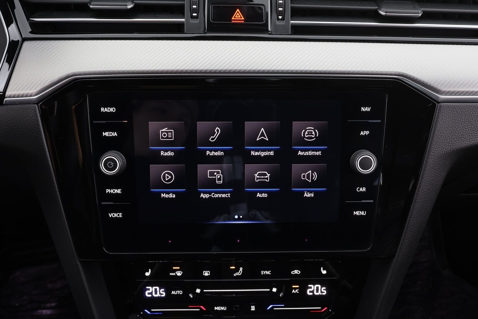 Volkswagen Passat 2021 Variant R-Line 2,0 TDI EVO SCR 110 kW DSG * Webasto / ACC / Matrix-LED / P.Kamera / Nahkaverhoilu / Navi / Kaistavahti * - Suomi-auto / Kahdet renkaat - Osta nyt, maksa vasta ensi vuonna