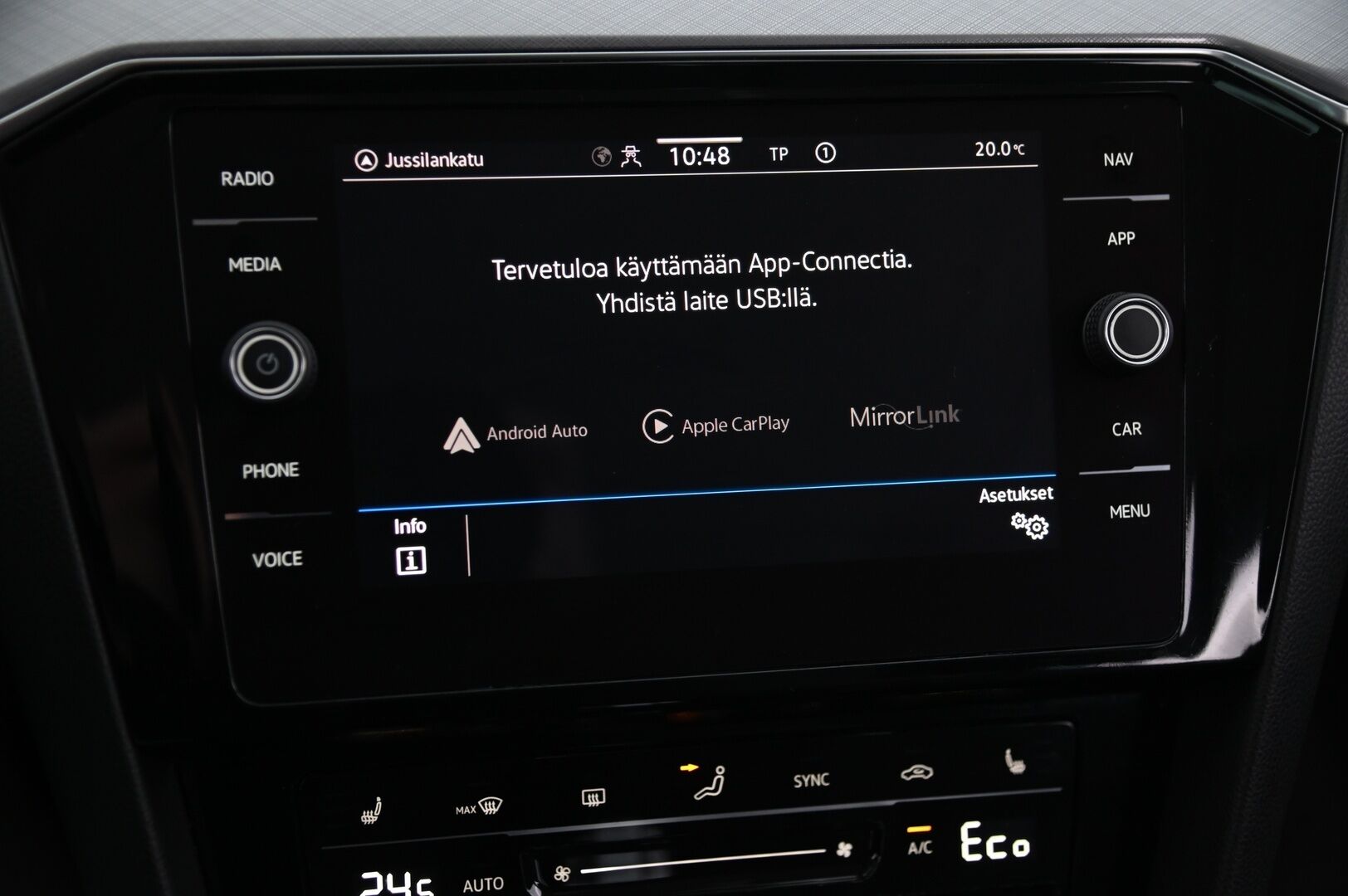 Volkswagen Passat 2021 Variant GTE Plug-In Hybrid 160 kW DSG * Digimittaristo / ACC / ergoComfort muistipaikalla / Webasto / P.kamera / Sähkökontti * - Merkkihuolettu Passat hierovalla kuskin penkillä!