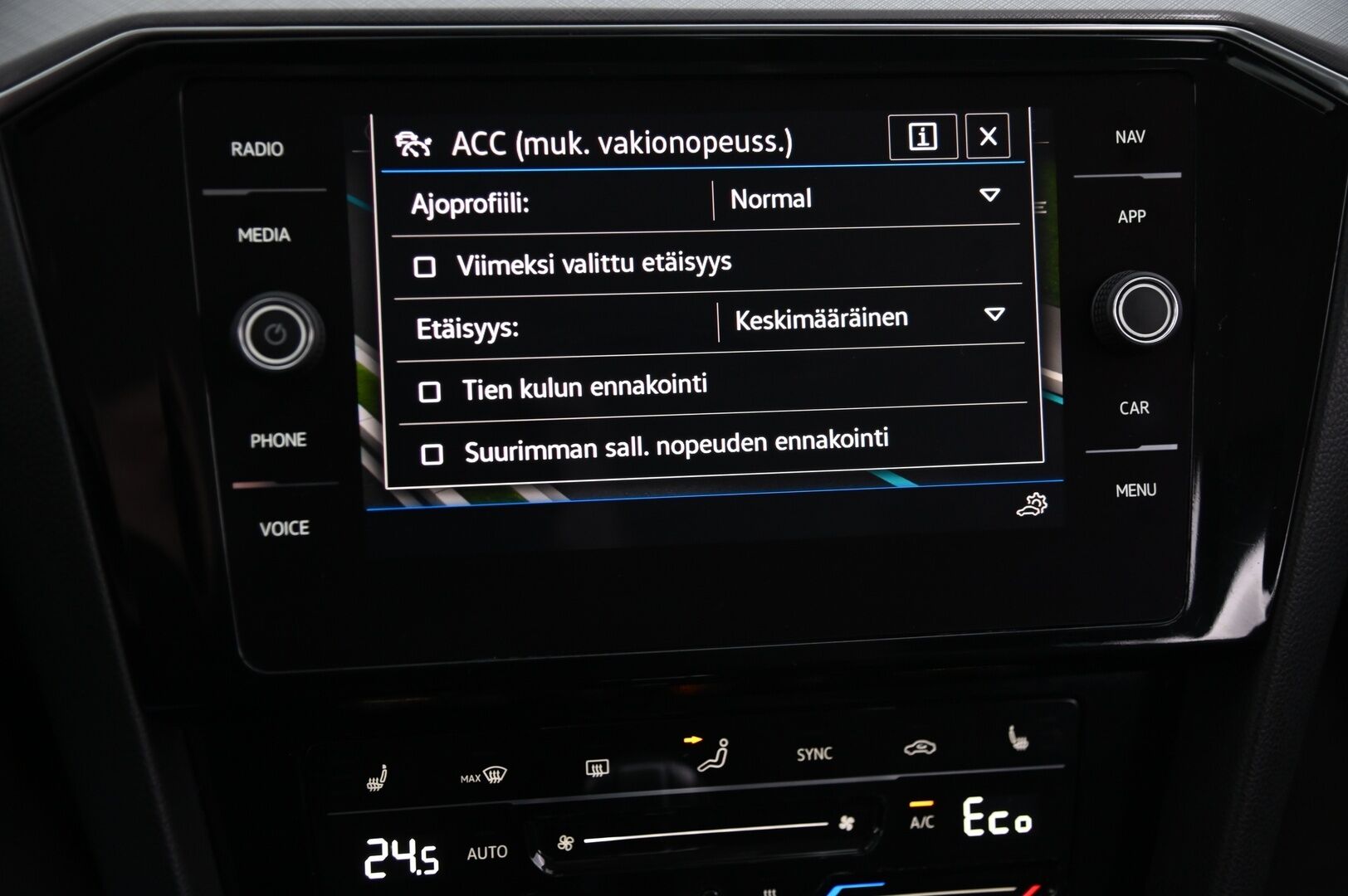Volkswagen Passat 2021 Variant GTE Plug-In Hybrid 160 kW DSG * Digimittaristo / ACC / ergoComfort muistipaikalla / Webasto / P.kamera / Sähkökontti * - Merkkihuolettu Passat hierovalla kuskin penkillä!