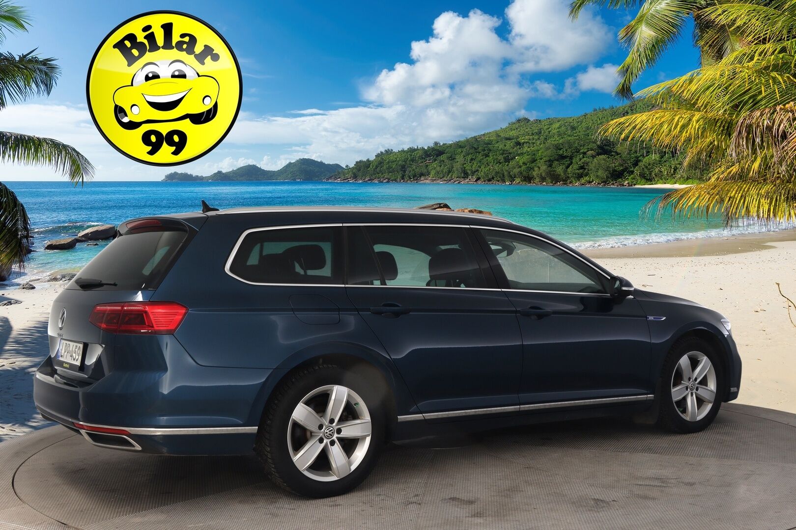 Volkswagen Passat 2021 Variant GTE Plug-In Hybrid 160 kW DSG * Digimittaristo / ACC / ergoComfort muistipaikalla / Webasto / P.kamera / Sähkökontti * - Merkkihuolettu Passat hierovalla kuskin penkillä!