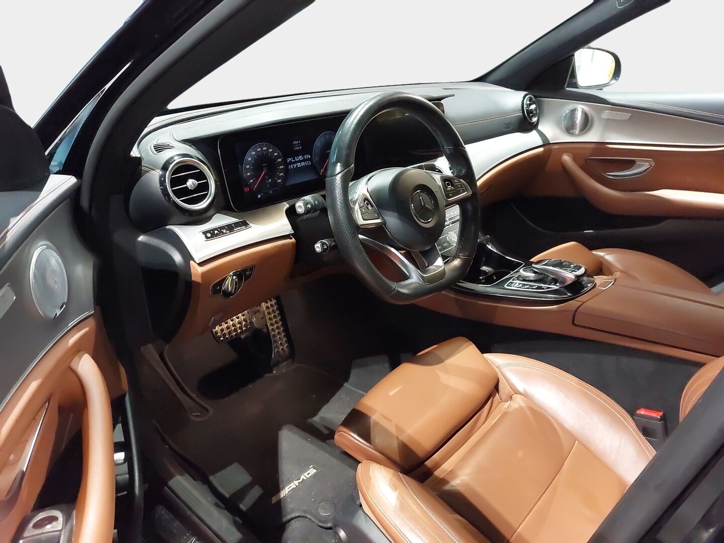 Mercedes-Benz E 2017 350 e Sedan AMG // Burmester / ACC / Ruskeat-Nahat / Widescreen / P-kamera / Vetokoukku - Erikoisvarusteltu Yksilö ! - Osta nyt, maksa vasta ensi vuonna