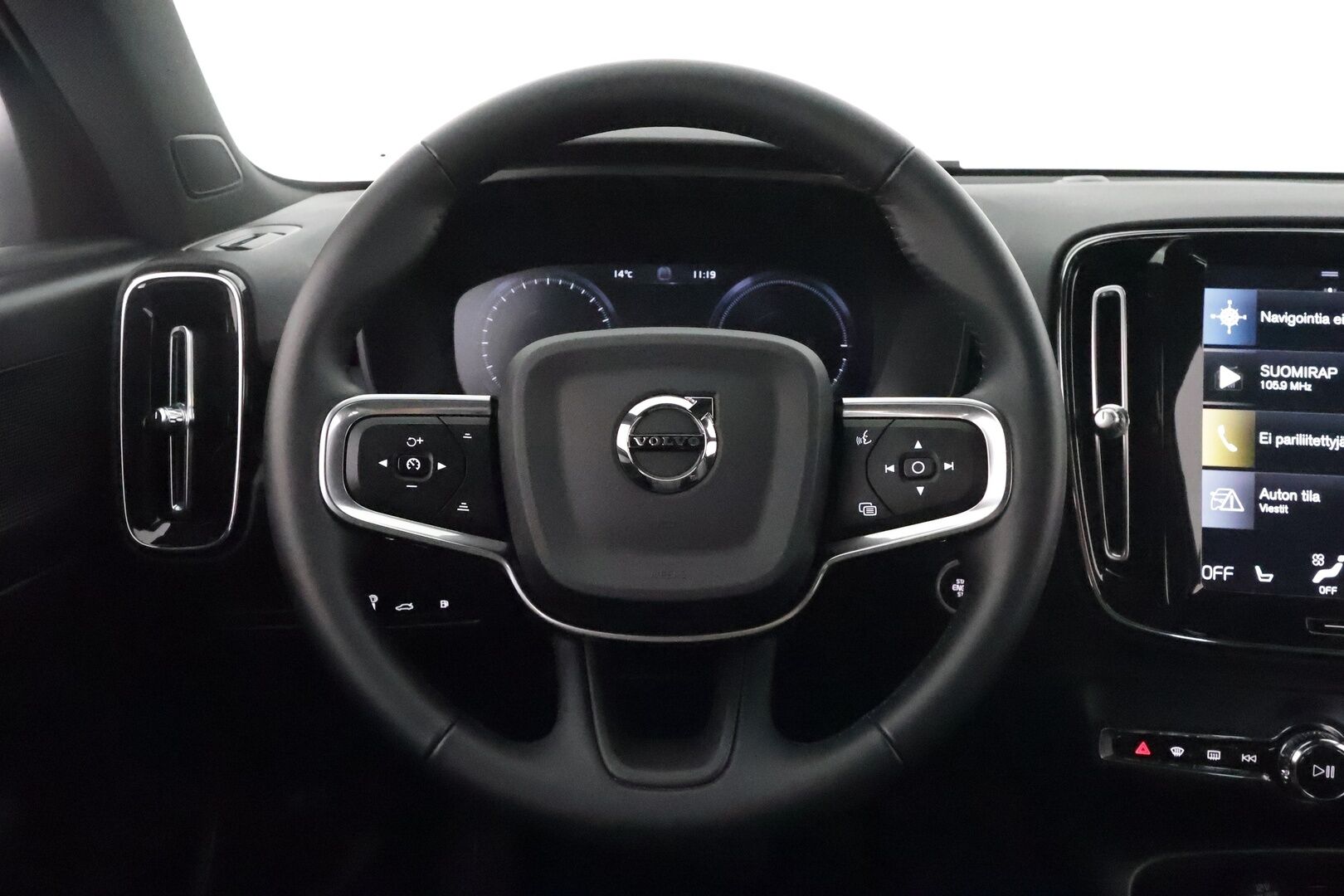 Volvo XC40 2021 T4 TwE Business Inscription Expression aut - 3,99 % KORKOTARJOUS TÄHÄN AUTOON - 1Om Suomiauto / Webasto / Adapt.Vakkari / Peruutuskamera / Merkkihuollot / Adapt.LED / Sähköluukku!