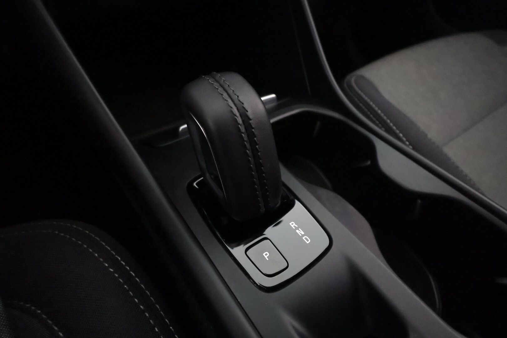 Volvo XC40 2021 T4 TwE Business Inscription Expression aut - Acc | Kamera | Adapt.Led | 2x Volvo alut | Webasto | VOC | Blis | Suomiauto | Tutkat eteen ja taakse | Lämpöratti | Penkinlämmitys edessä ja takana - KORKO VAIN 3,99 %