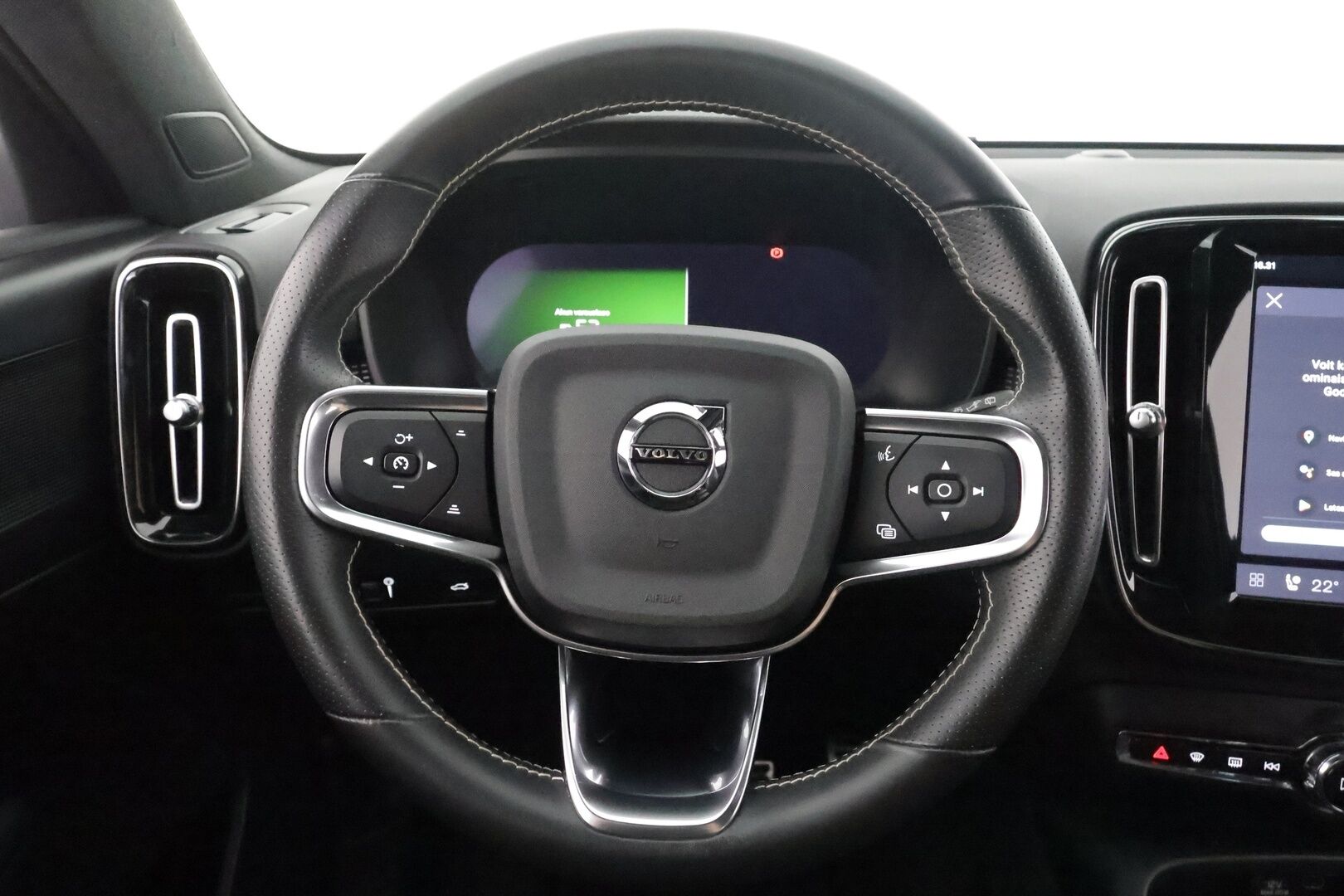 Volvo XC40 2021 P8 AWD Business R-Design aut - | ACC | ILP | Koukku | Muistipenkki | Nahka-alcantara | P.kamera | Sporttipenkit sähköllä | Pilot Assist | BLIS | 1-om suomiauto | Merkkihuollot |