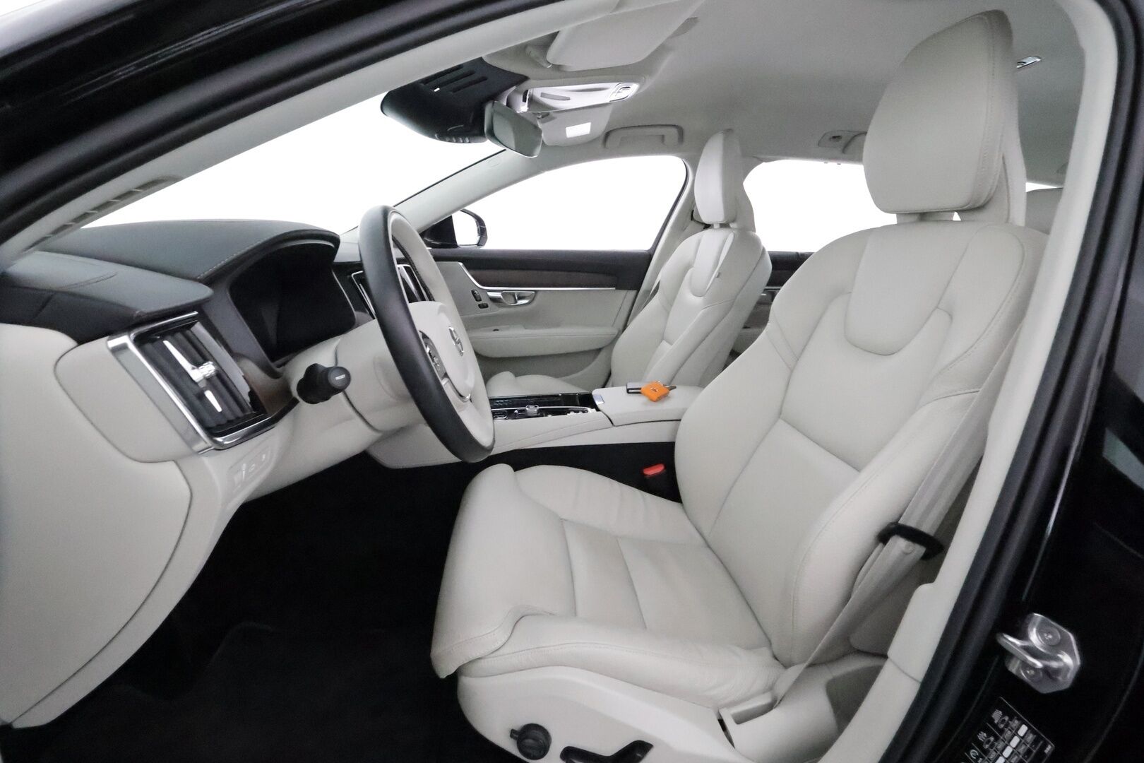 Volvo V90 2021 T8 TwE AWD Business Inscription aut **Adapt.vakkari / Muistipenkit / Webasto / Navi / Full LED / Vaaleat nahat** - FACELIFT / 1.Om Suomi-auto / Merkkihuollettu / P.kamera / Penkinlämmittimet takana / Ratinlämmitin - Osta nyt, maksa vasta ensi vuonna