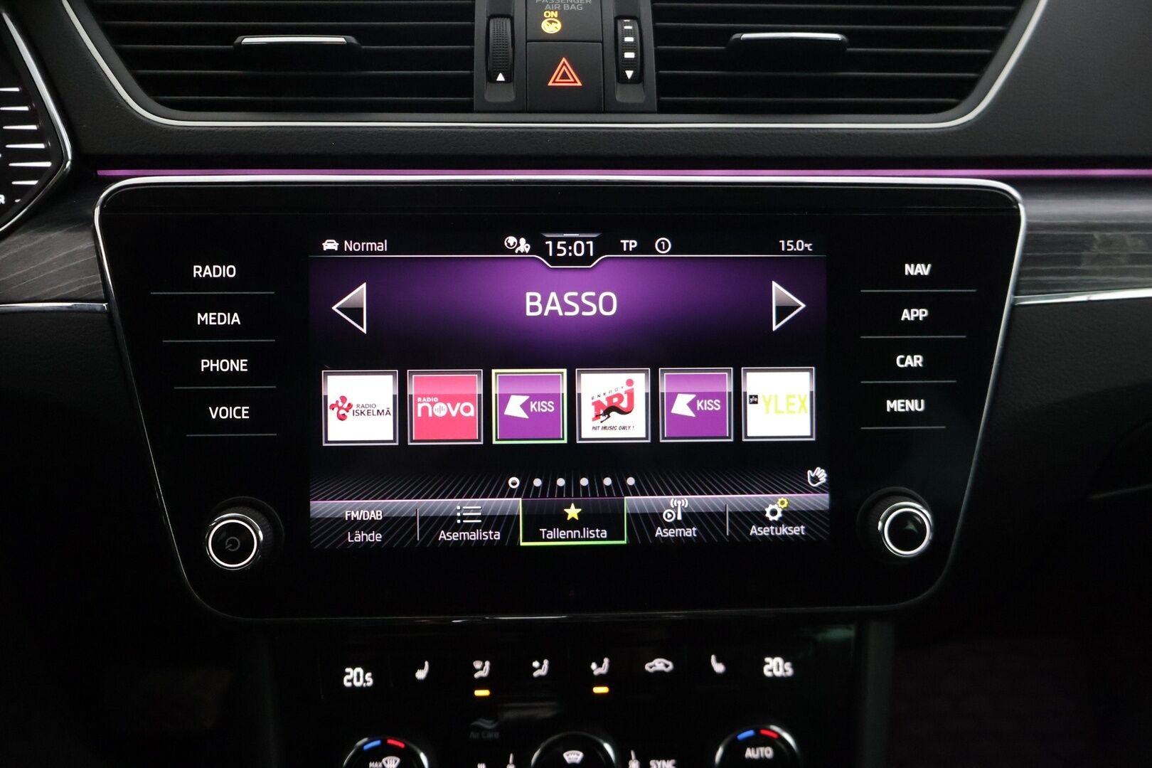 Skoda Superb 2021 Combi 2,0 TDI 150 Style *ACC / Webasto / Canton / Digimittaristo / KeylessGo / Muistipenkki / Matrix LED* - Suomi-auto / Vetokoukku / Kahdet renkaat alumiinivanteilla!