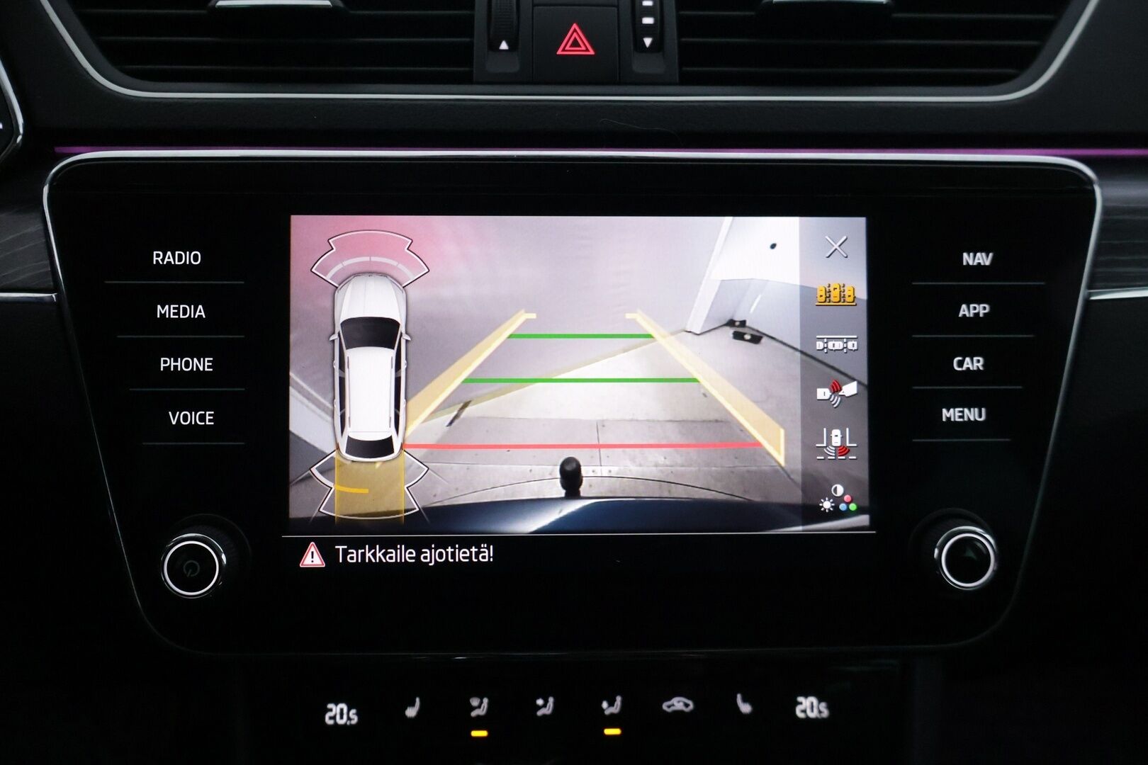 Skoda Superb 2021 Combi 2,0 TDI 150 Style *ACC / Webasto / Canton / Digimittaristo / KeylessGo / Muistipenkki / Matrix LED* - Suomi-auto / Vetokoukku / Kahdet renkaat alumiinivanteilla!