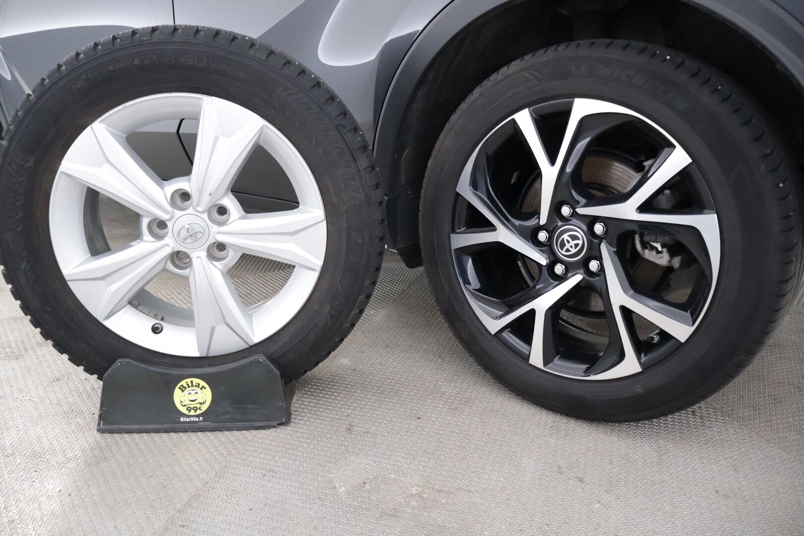Toyota C-HR 2021 1,8 Hybrid Intense Edition - ACC | BLIS | Kaistallapitoavustin | Navi | P-kamera | LED | Lämpöratti | Lohko ja sisäpuhallin