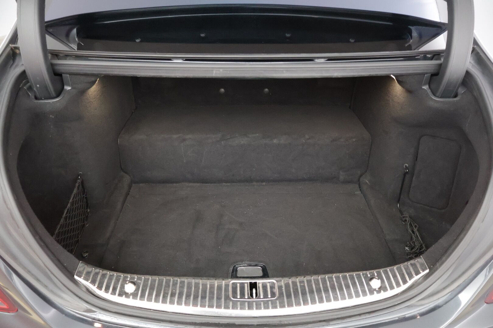 Mercedes-Benz S 2019 560 e L AMG-Styling * Dynaamiset&Hierovat Penkit / Executive- package / DTR+ / HUD / 360 / Imuovet / Panorama * - 2,99 % KORKOTARJOUS TÄHÄN AUTOON - Todella Näyttävä Merkkihuollettu Yksilö! Tästä ei paljoa auto parane.