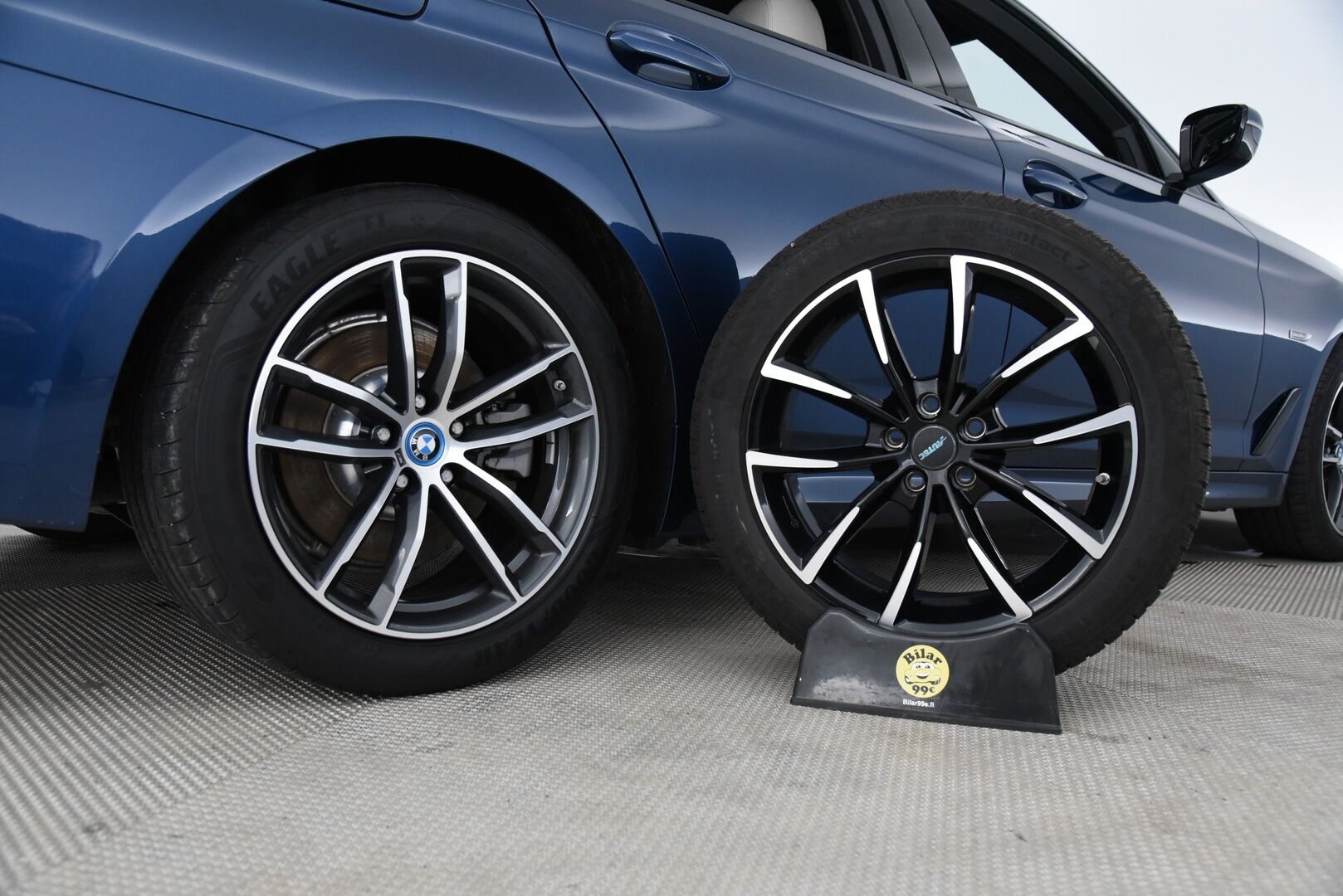 BMW 530 2022 G30 Sedan 530e xDrive A Charged Edition M Sport / Adapt. vak / HiFi / Adapt.LED / Comfort Access - 3,99 % KORKOTARJOUS TÄHÄN AUTOON - 1.om Suomi-auto / Merkkiliikkeen huollot / Nahkasisusta / Sähkötoiminen vetokoukku / 