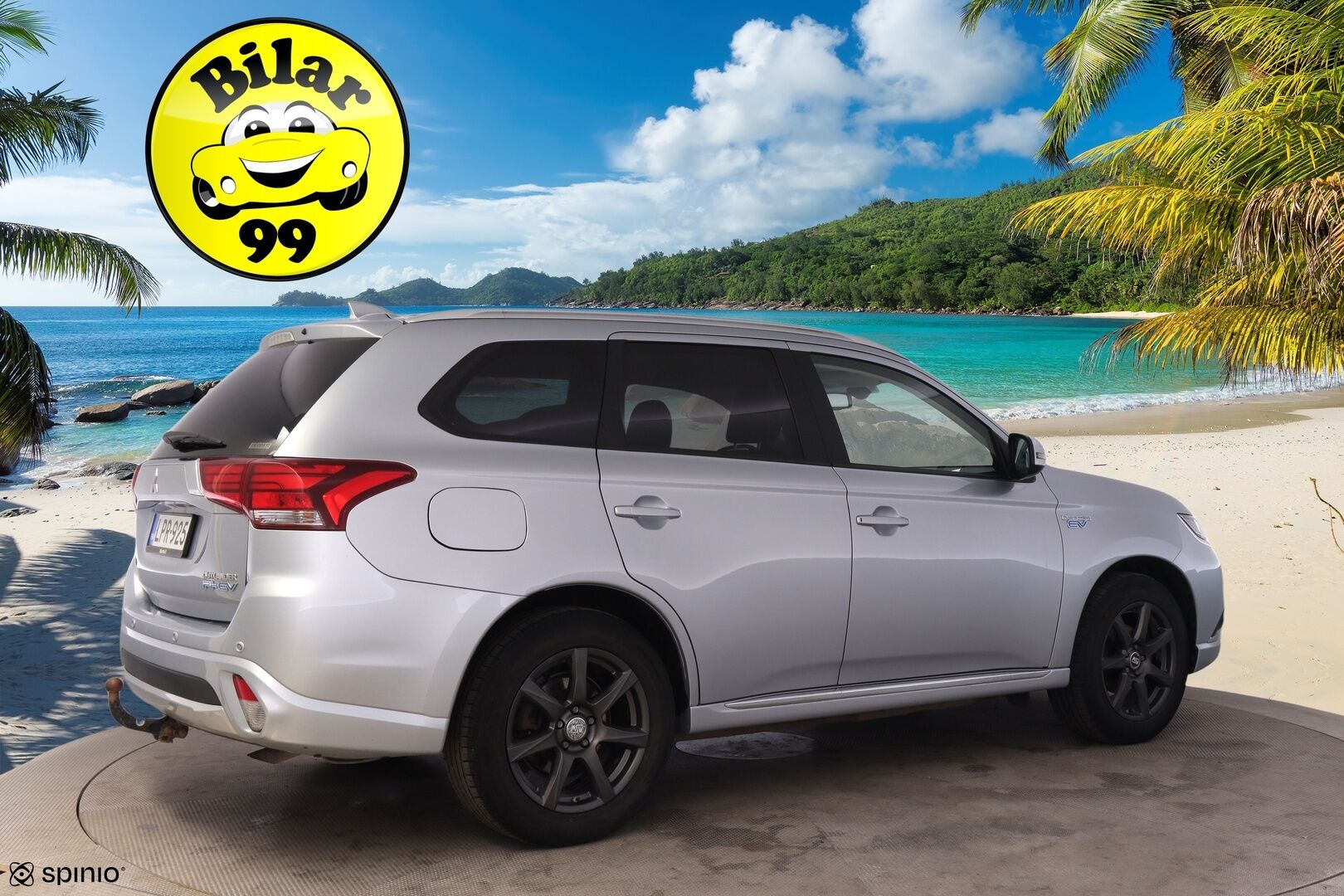 Mitsubishi OUTLANDER PHEV 2017 4WD 5P Intense Plus Business *Vetokoukku / Keyless Go / Vakkari / Nahka-alcantara* - 2X Hyvät renkaat / 2X Latauskaapelit / Juuri huollettu!