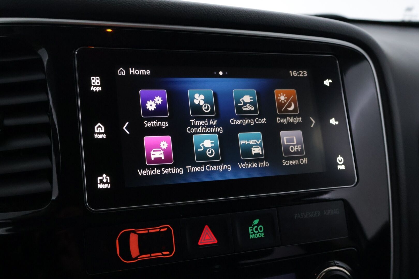 Mitsubishi OUTLANDER PHEV 2017 4WD 5P Intense Plus Business *Vetokoukku / Keyless Go / Vakkari / Nahka-alcantara* - 2X Hyvät renkaat / 2X Latauskaapelit / Juuri huollettu!