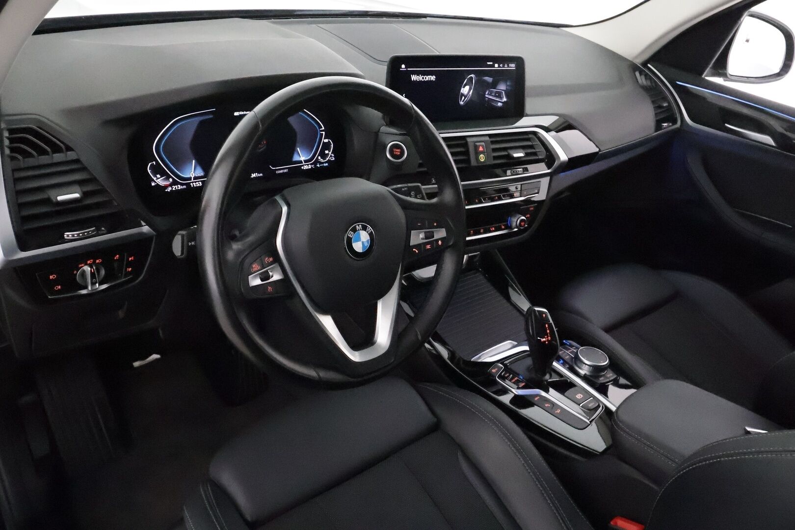 BMW X3 2021 G01 xDrive 30e A Charged Edition xLine **Vakkari / Hifit / Sporttipenkit / LED / Navi / Digimittaristo** - 3,99 % KORKOTARJOUS TÄHÄN AUTOON 31.8. ASTI! - 1.Om Suomi-auto / Akku kuntotarkastettu / Kahdet renkaat aluvanteilla / Merkkihuollettu / Kaarrevalot / Puolinahat