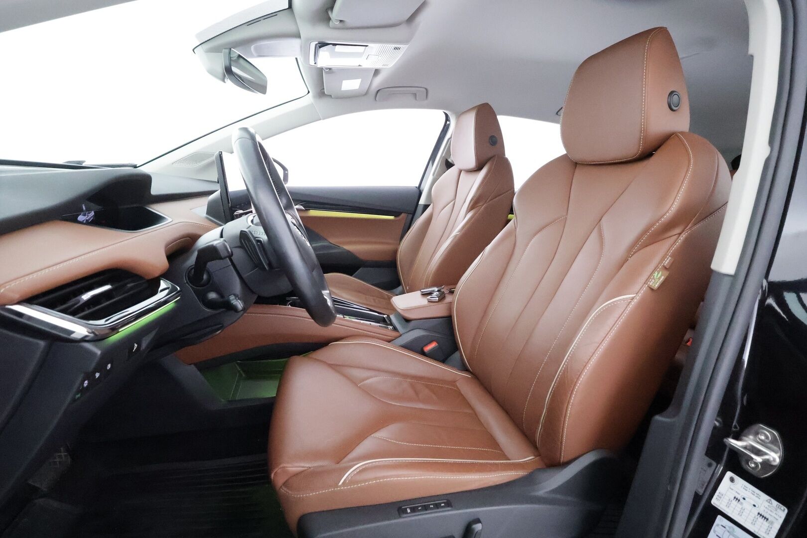 Skoda Enyaq 2021 60 "125 EDITION" iV - | ACC | ILP | Koukku | Matrix-LED | Muistipenkki | P.Kamera | Ratinlämmitys | Keyless | Apple&Android | Suomi-auto | Kahdet Renkaat |
