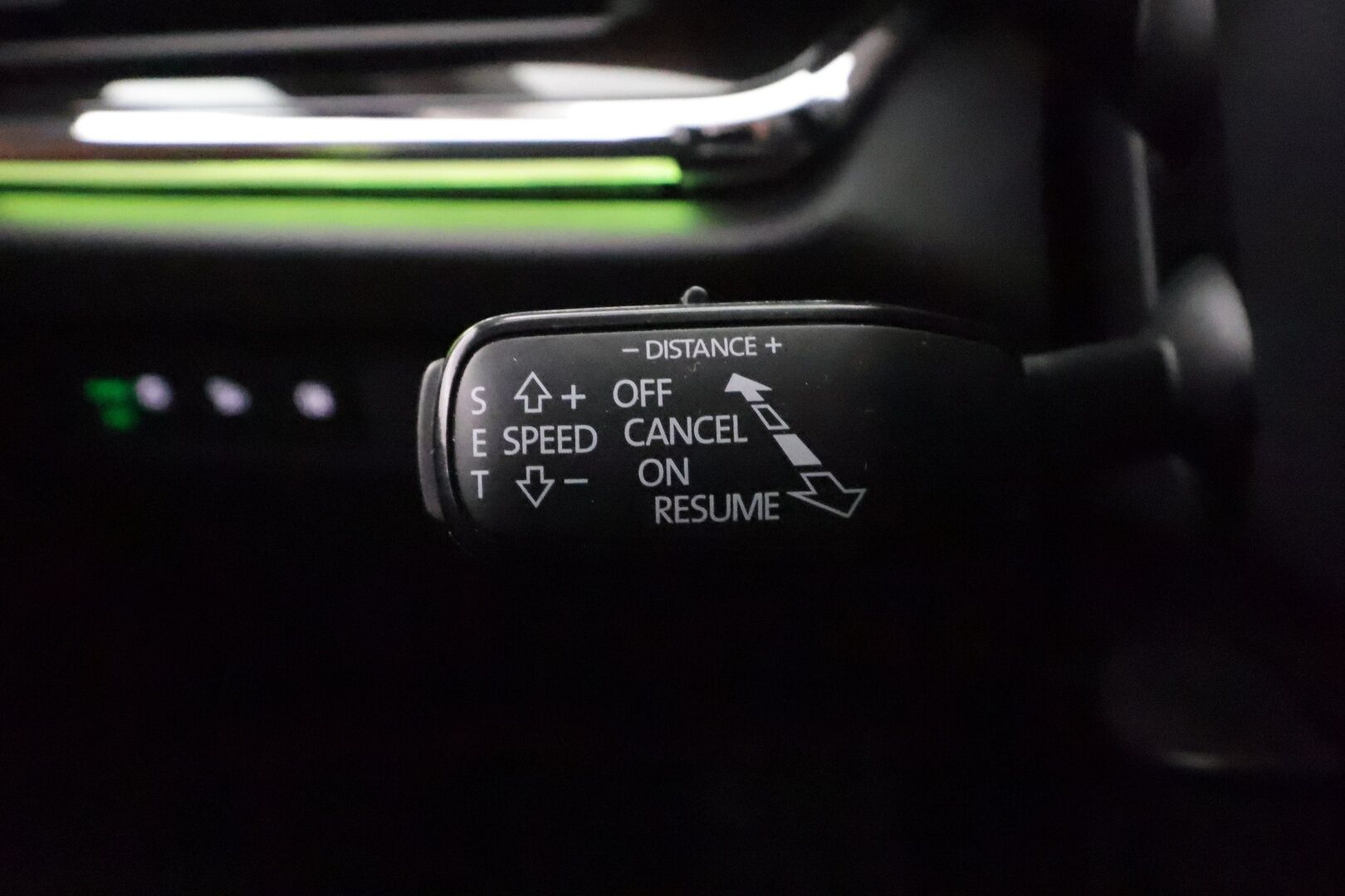 Skoda Enyaq 2021 60 "125 EDITION" iV - | ACC | ILP | Koukku | Matrix-LED | Muistipenkki | P.Kamera | Ratinlämmitys | Keyless | Apple&Android | Suomi-auto | Kahdet Renkaat |