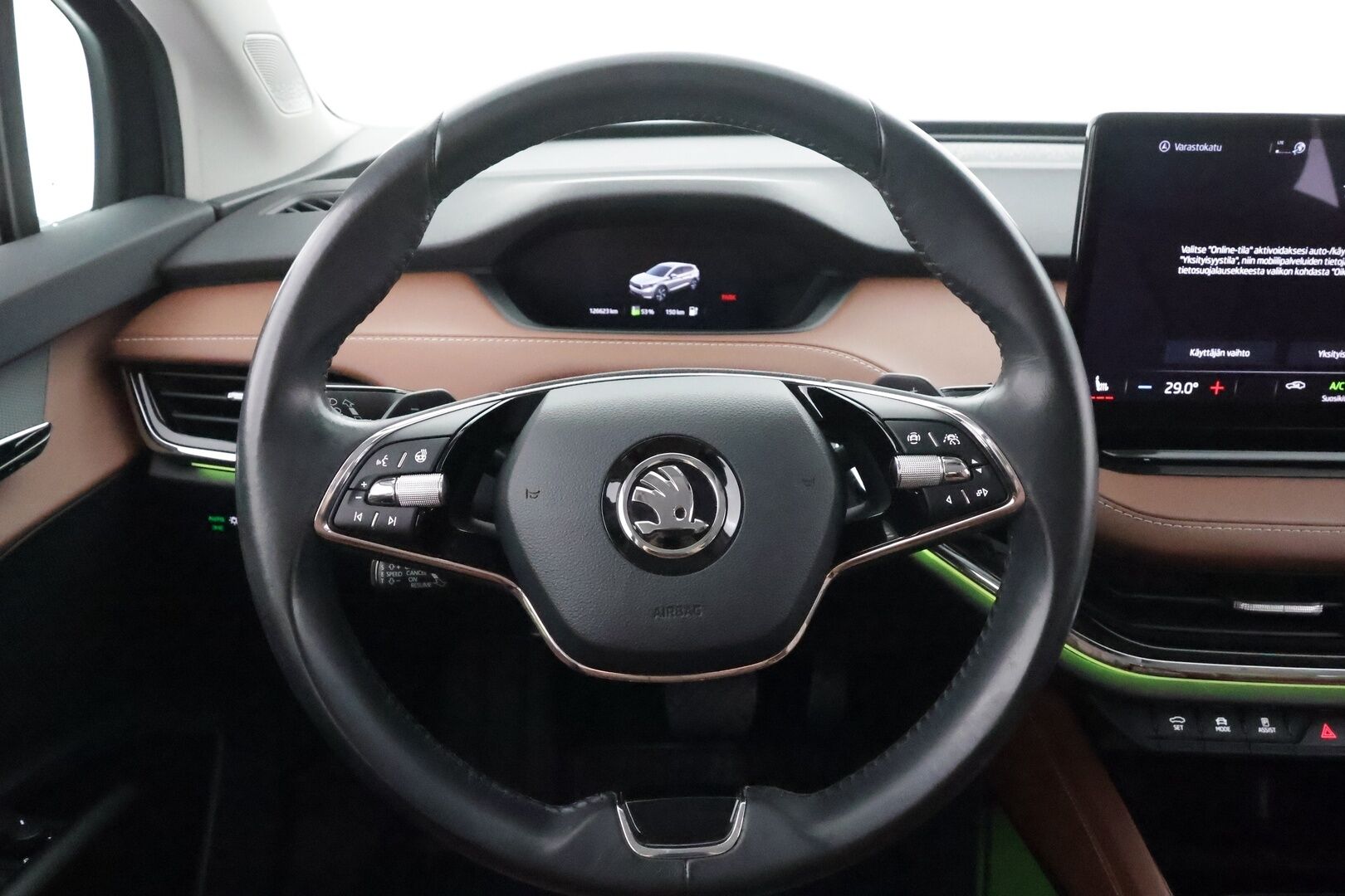 Skoda Enyaq 2021 60 "125 EDITION" iV - | ACC | ILP | Koukku | Matrix-LED | Muistipenkki | P.Kamera | Ratinlämmitys | Keyless | Apple&Android | Suomi-auto | Kahdet Renkaat |
